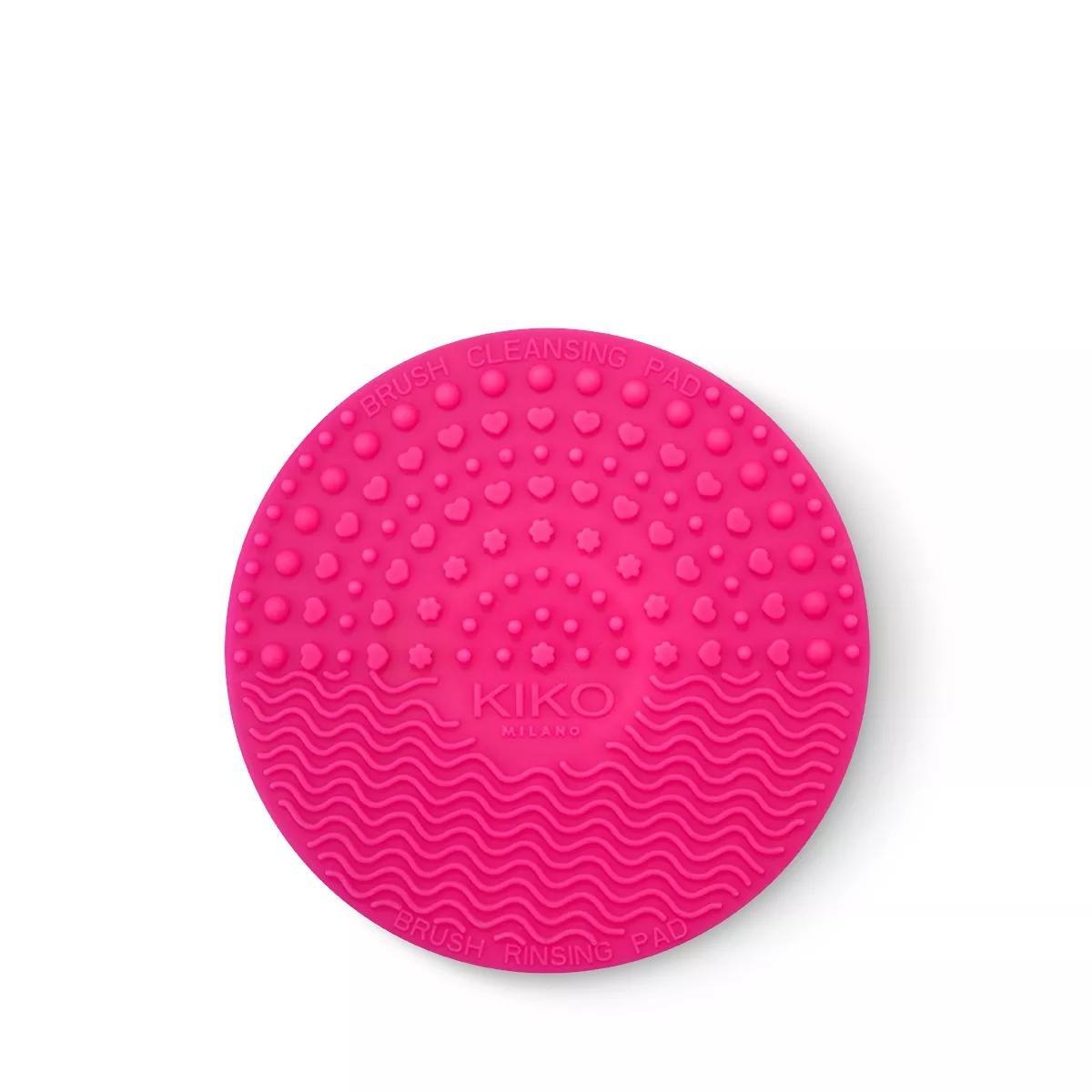 Brush Cleansing Pad 01