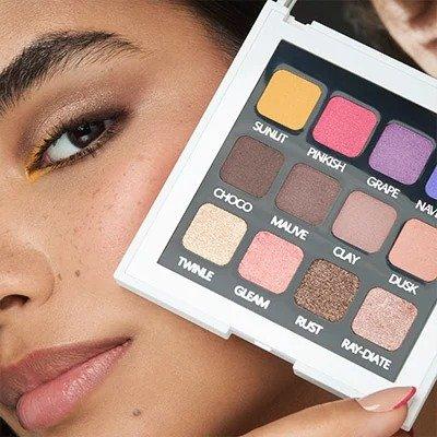 Street Heart Colour Tag Multi-Texture Eyeshadow Palette, 001, large image number 3