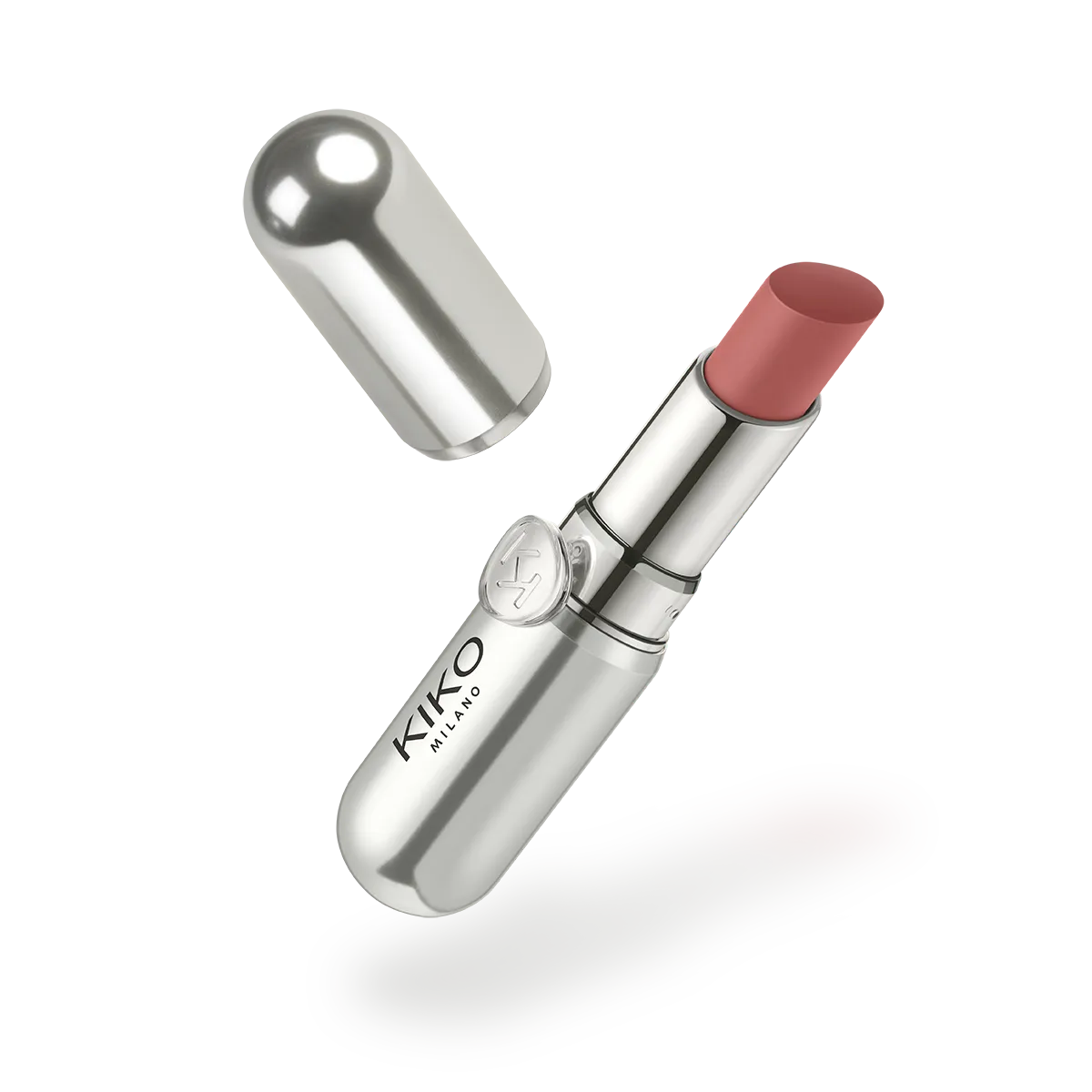 Hydrating lipstick with a radiant finish