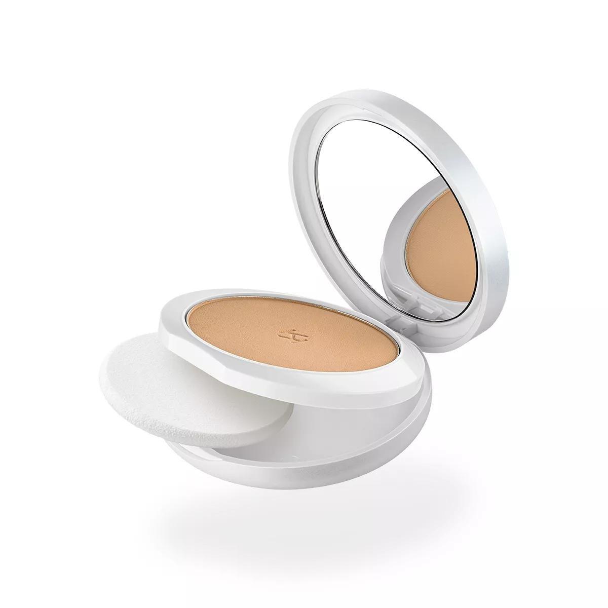 فاونديشن باودر Urban Shield بعامل حماية SPF 50