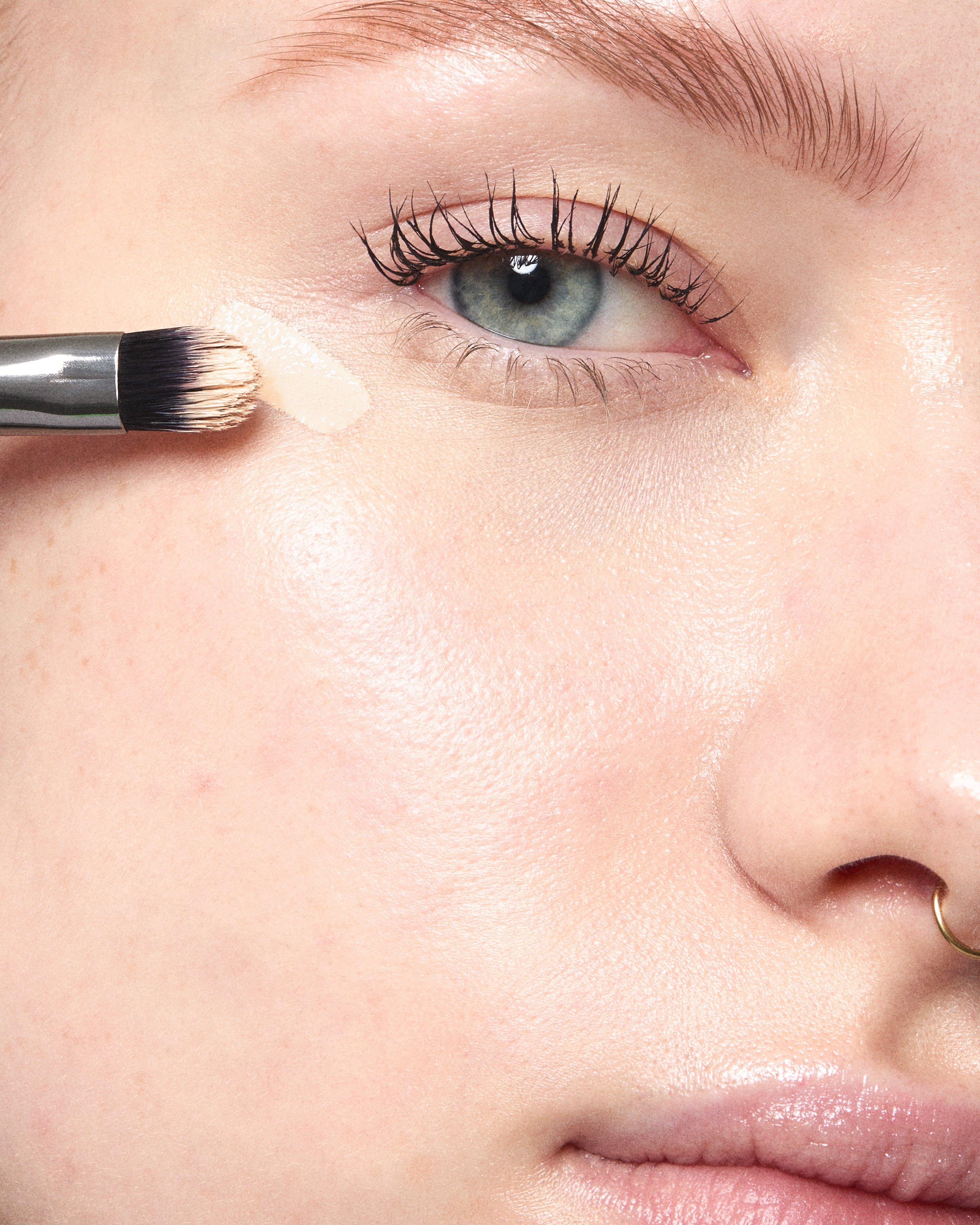 Love Fusion 24H Moisture Radiant Concealer, 02 Light Sand, thumbnail