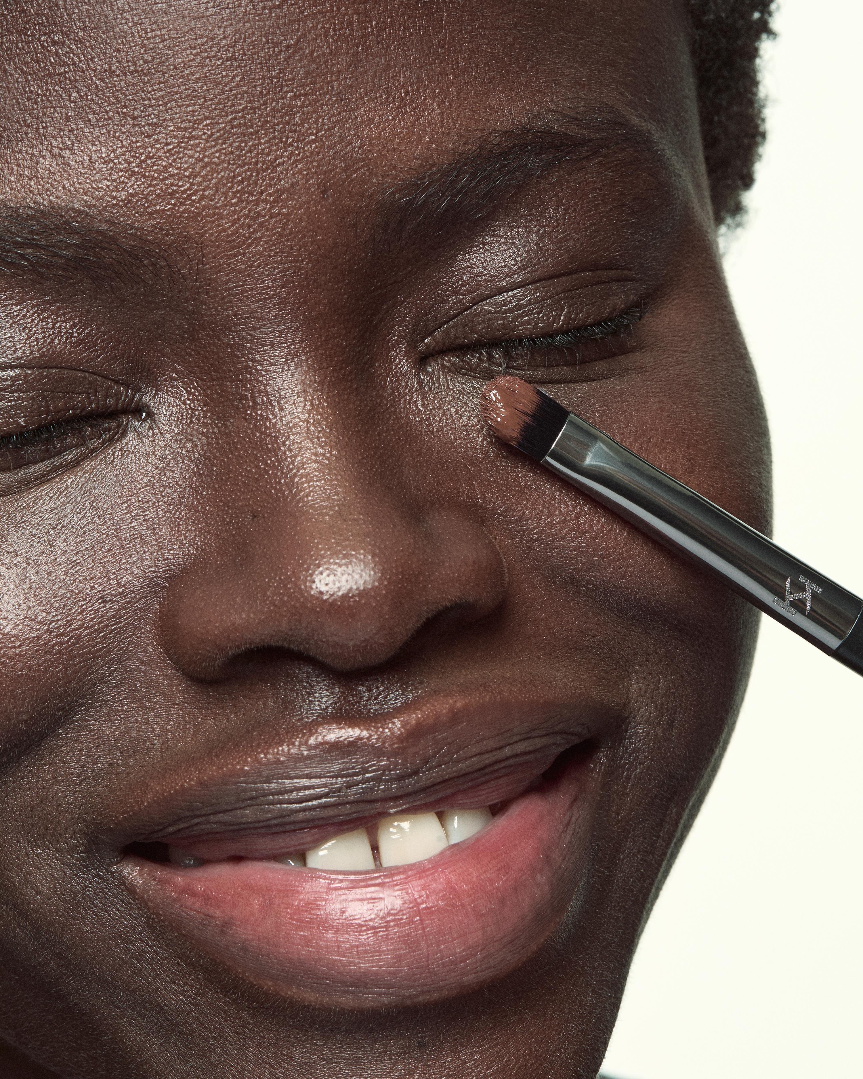 Love Fusion 24H Moisture Radiant Concealer, 24 Dark Cocoa, thumbnail
