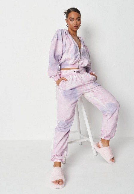Missguided - Lilac Tie Dye Missguided Oversized 90S Joggers, Women