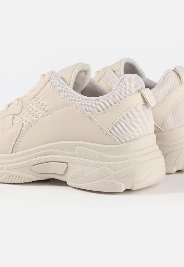 White chunky deals trainers missguided