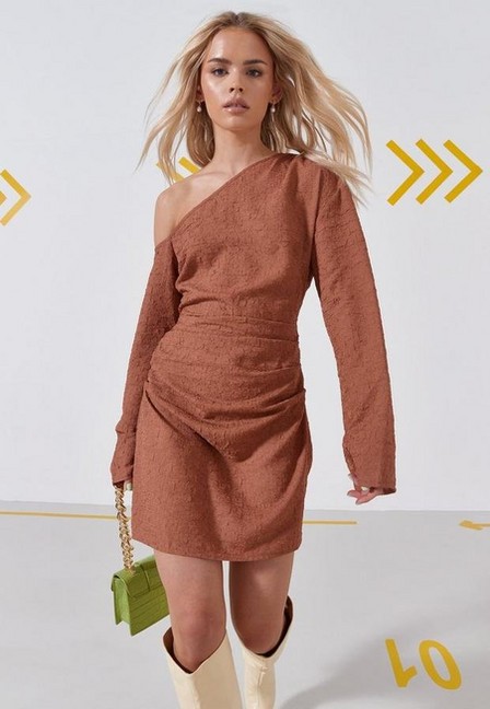 Missguided - Brown Seersucker Textured Ruched Mini Dress