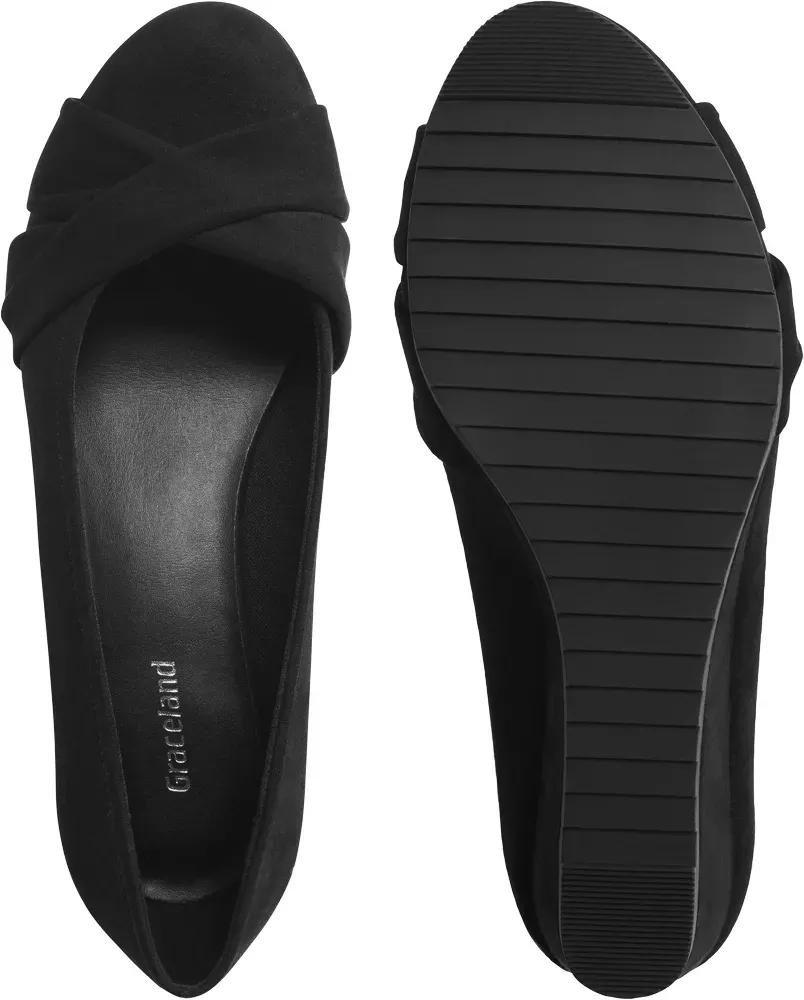 Black Wedge Pumps, No Color, large image number 4