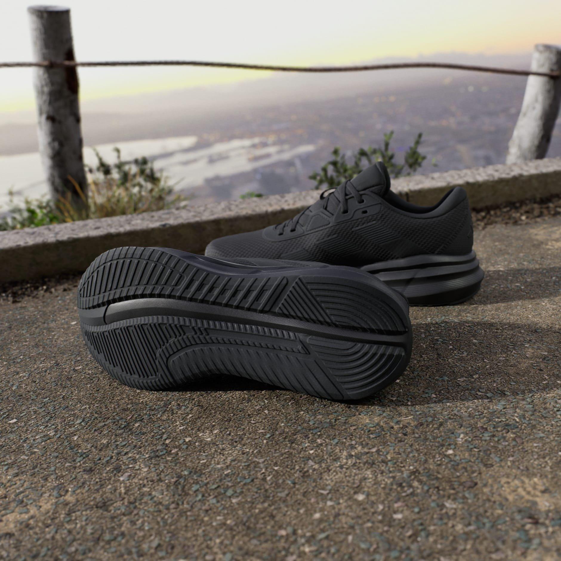 Black Galaxy 7 Running Shoes, , large image number 1