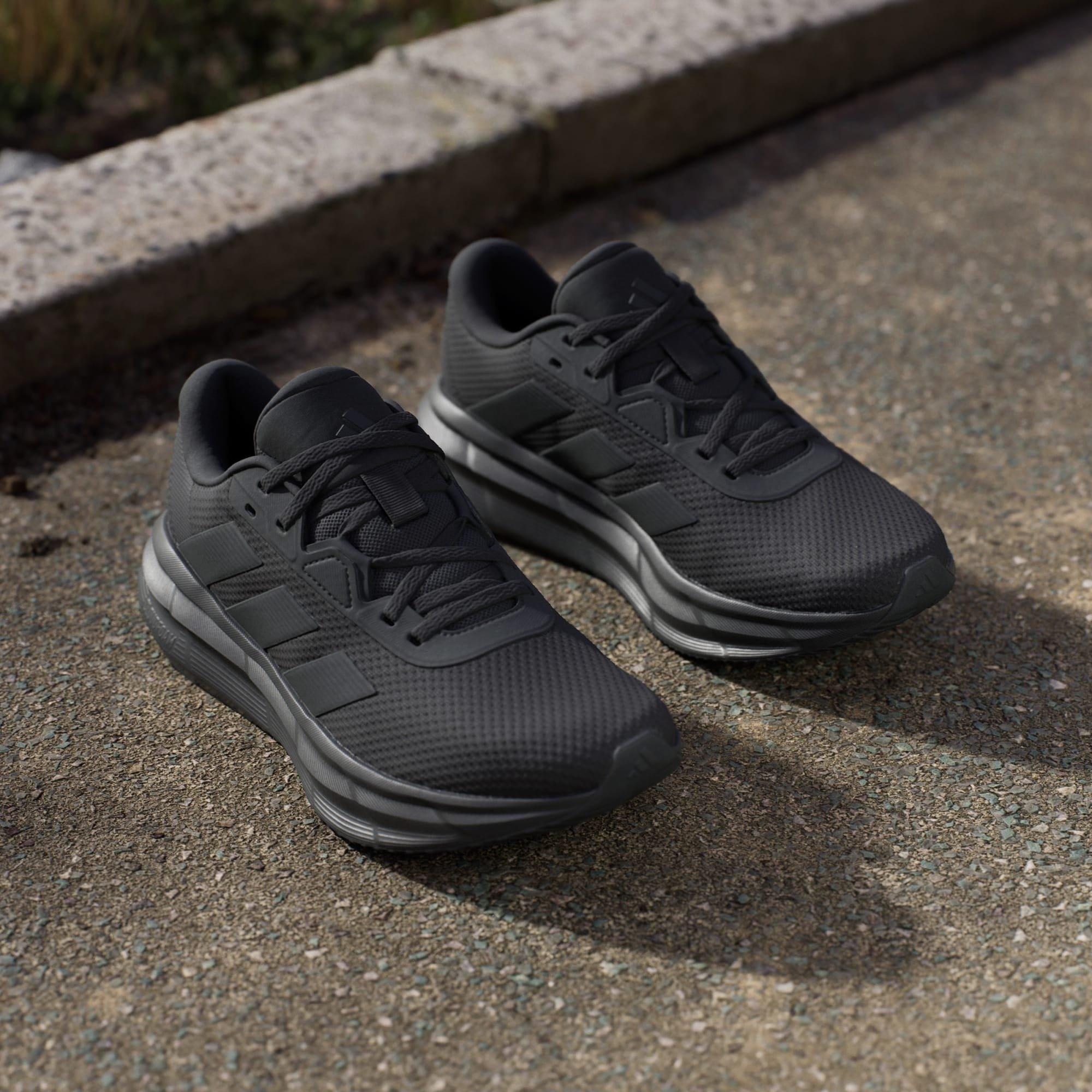 Black Galaxy 7 Running Shoes, , large image number 2