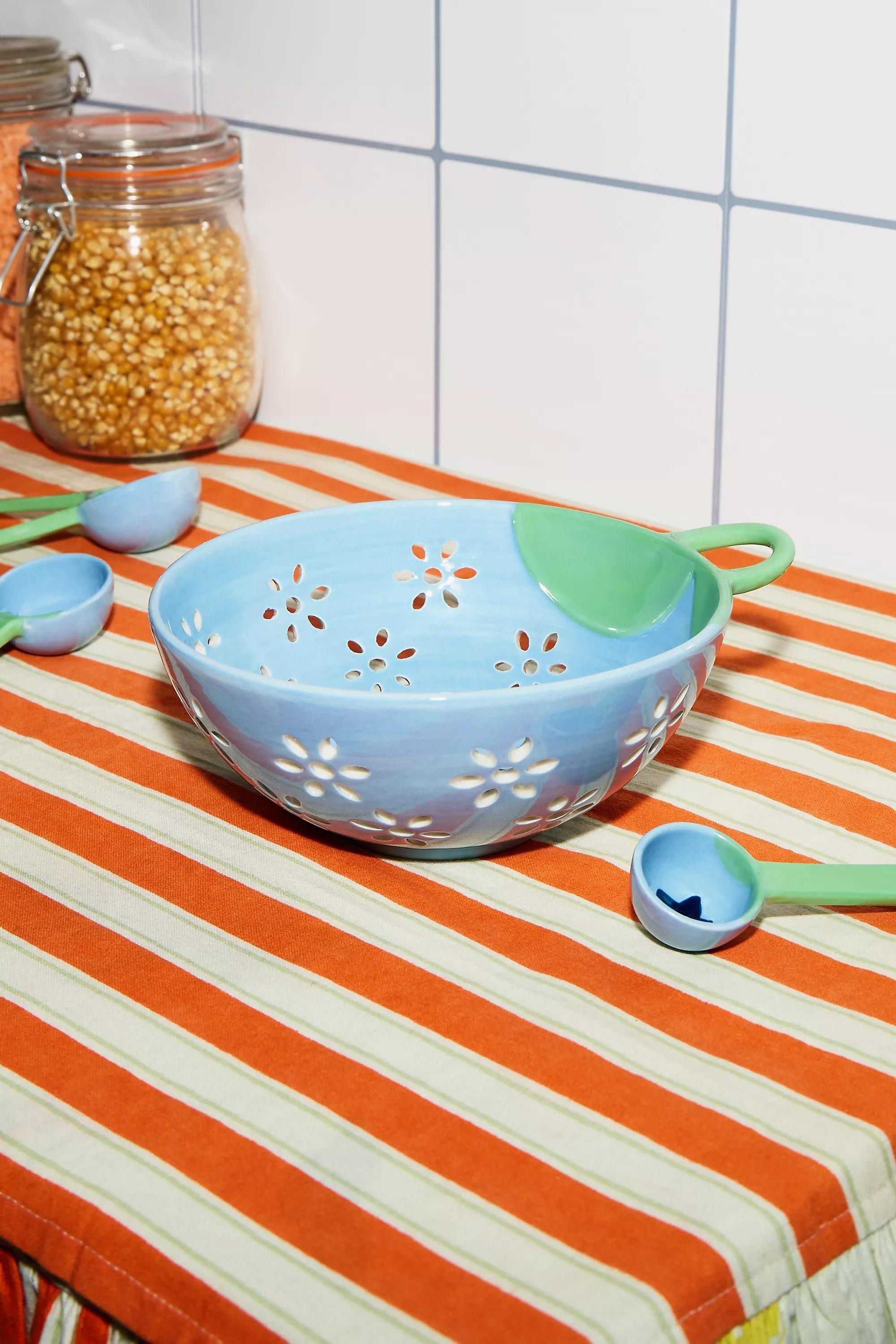 Blueberry Colander, BLUE, medium