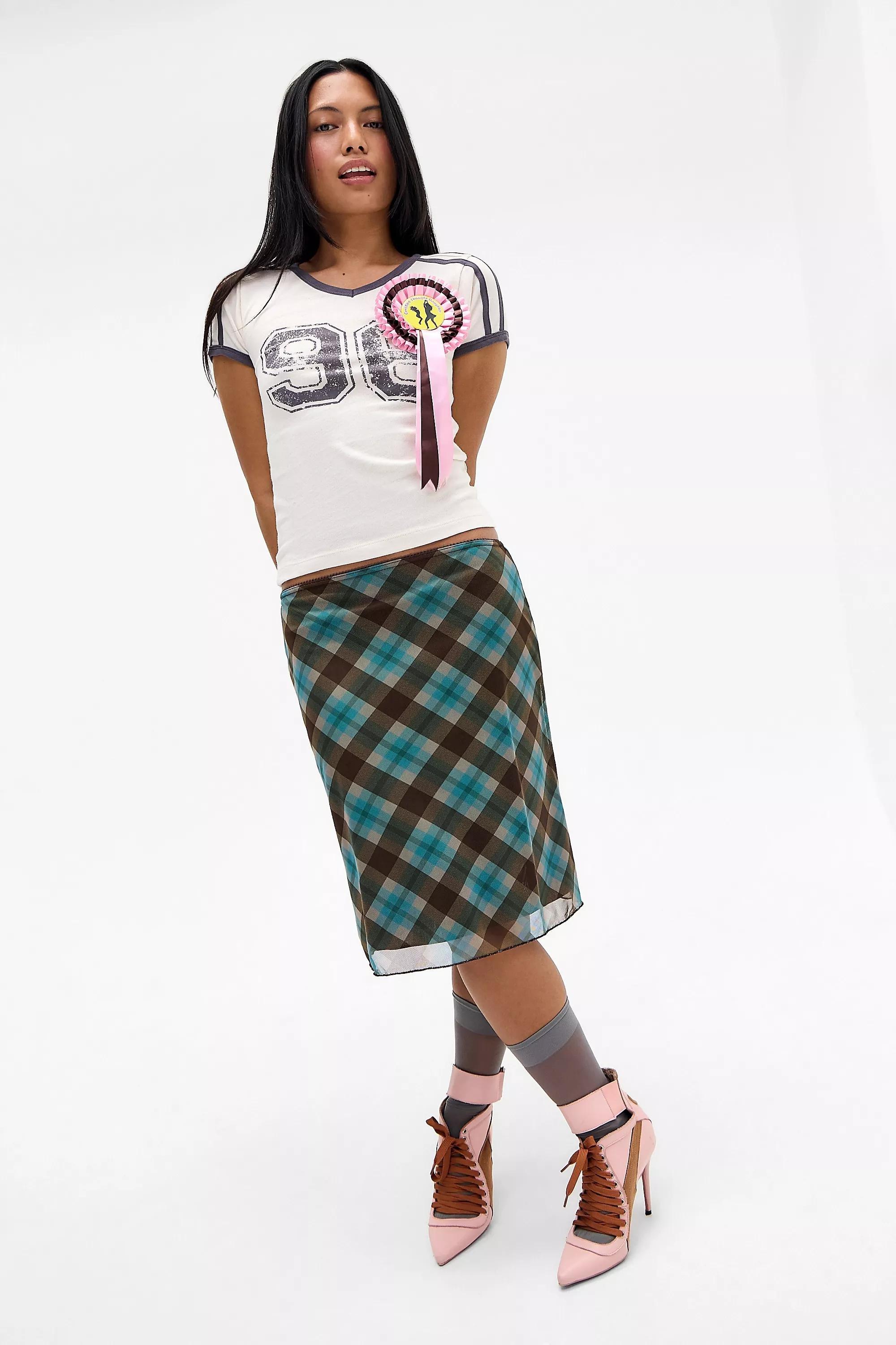 WHITE UO V-Neck Sporty Baby T-Shirt, WHT, large image number 4