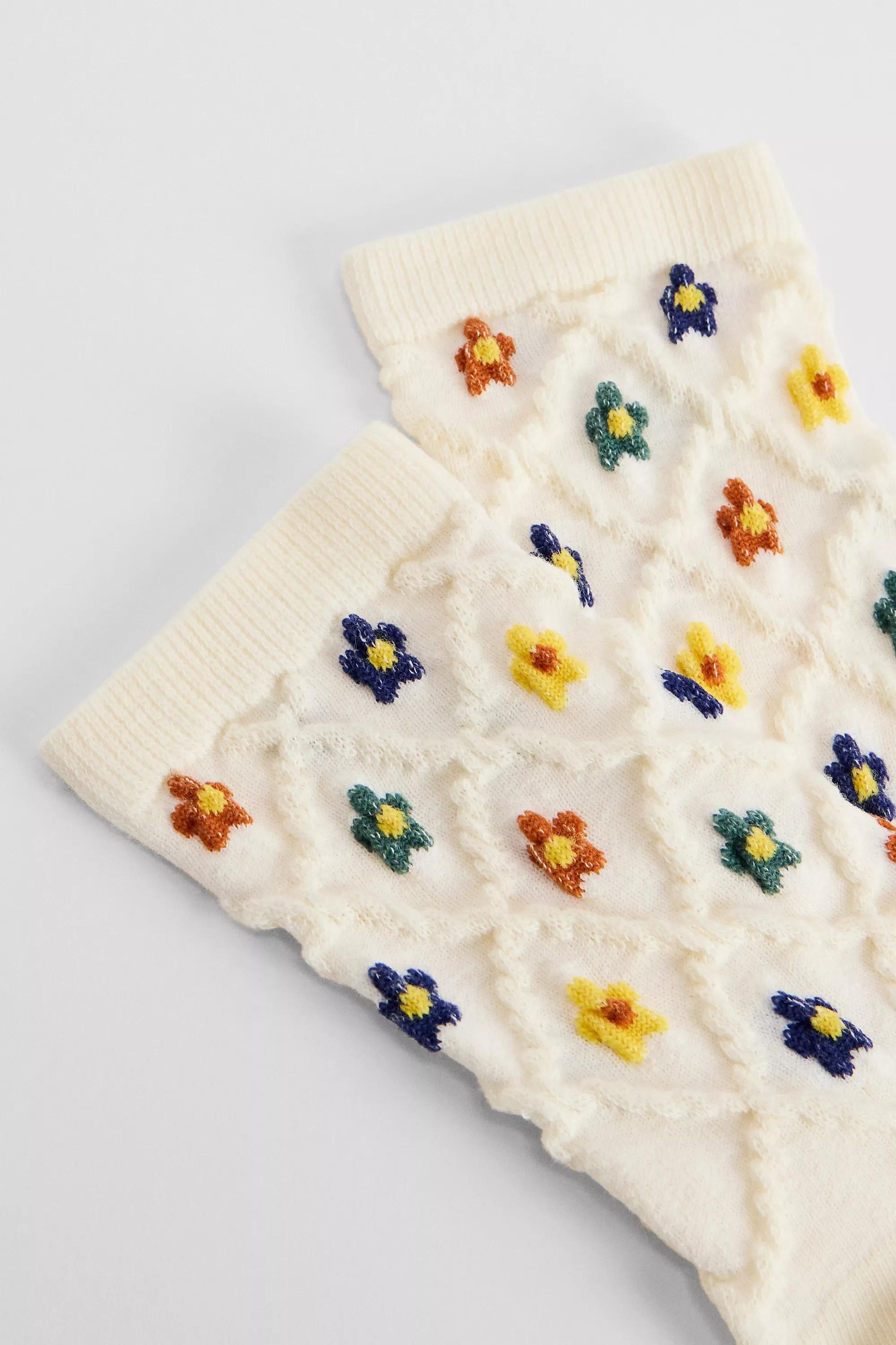 CREAM Out From Under Floral Textured Socks, CREME, large image number 2