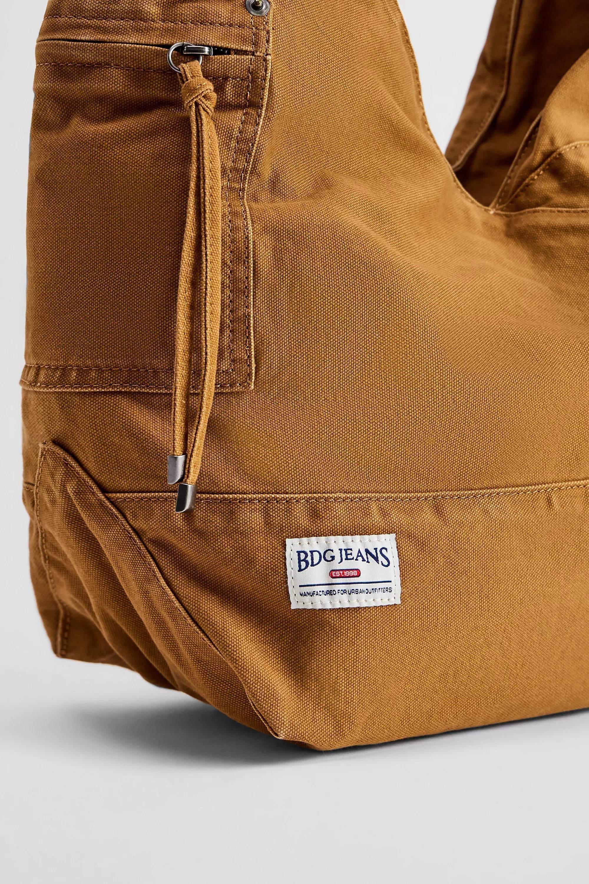 Brown Bdg Penny Canvas V Sling Bag, CEDAR, medium