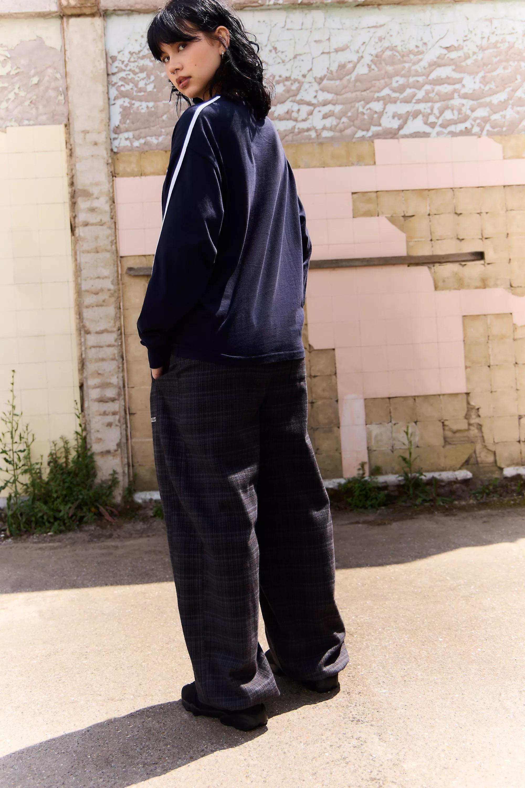Navy Iets Frans... Skate Long Sleeve Sweatshirt, NAVY, large image number 3