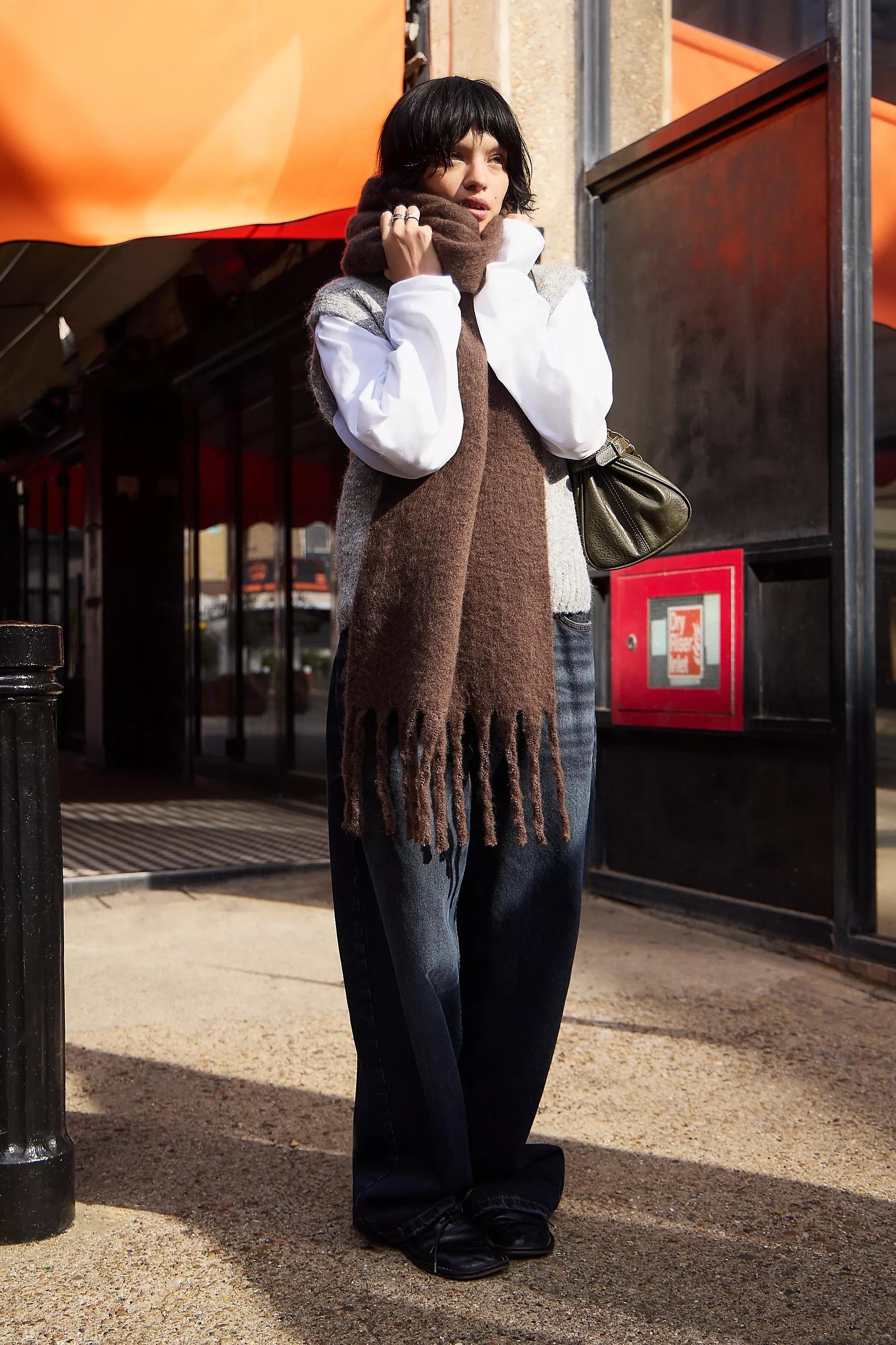 CHOCOLATE UO Lenora Blanket Scarf, CHOC, medium