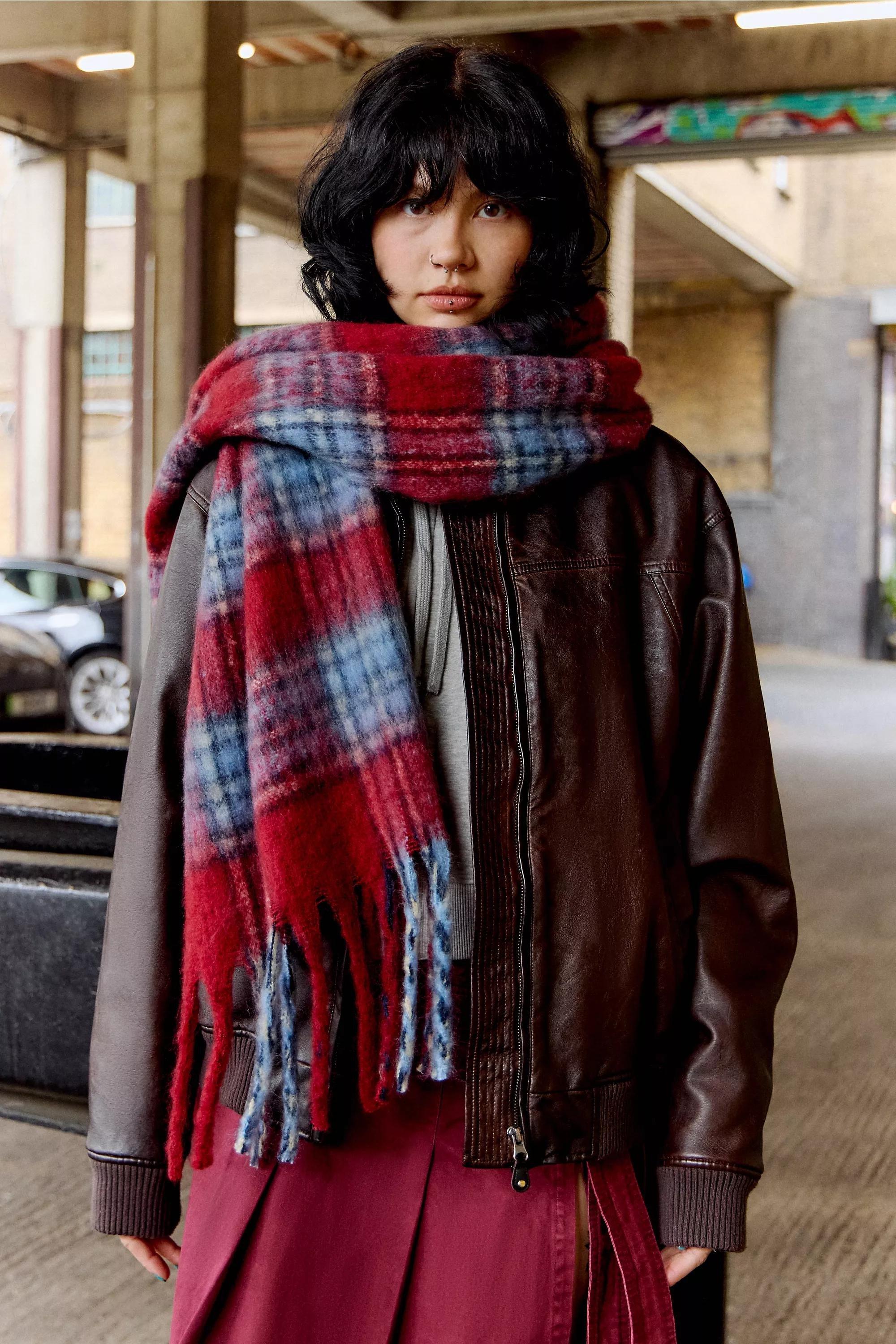 Red Uo Plaid Blanket Scarf, RED, large image number 0