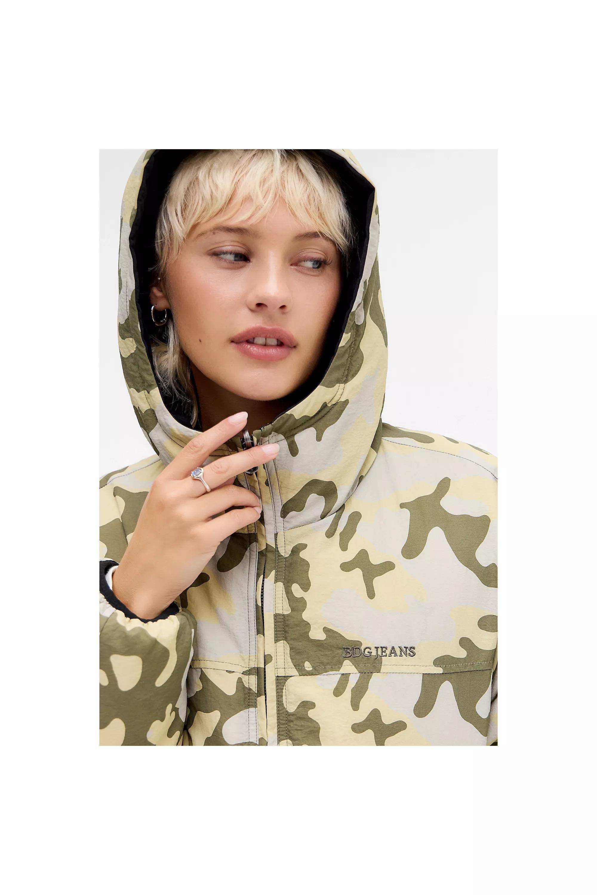 Dark Green Bdg Camo Reversible Puffer Jacket, D GREEN, large image number 3