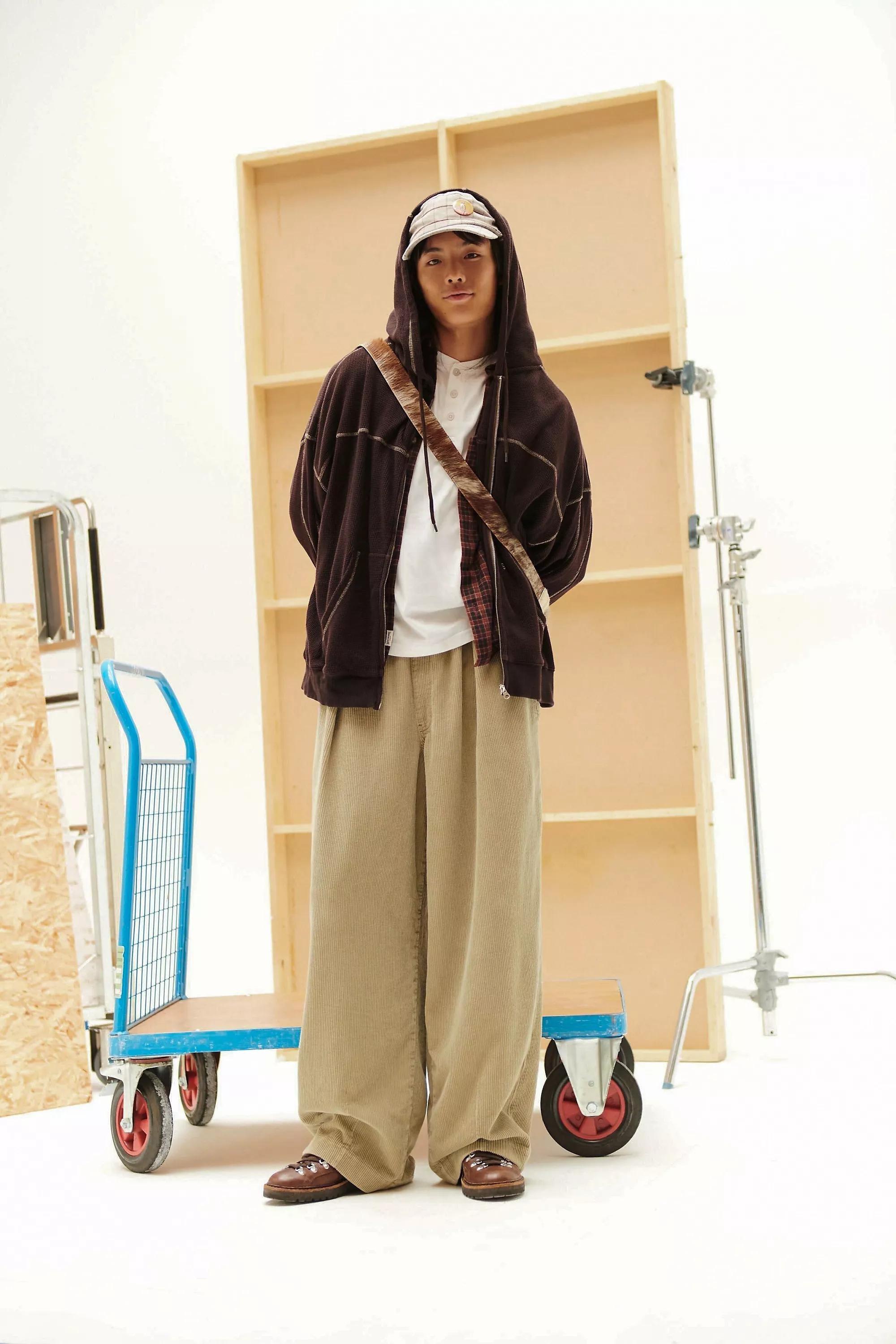 Khaki Bdg Baggi Corduroy Trousers, STONE, medium