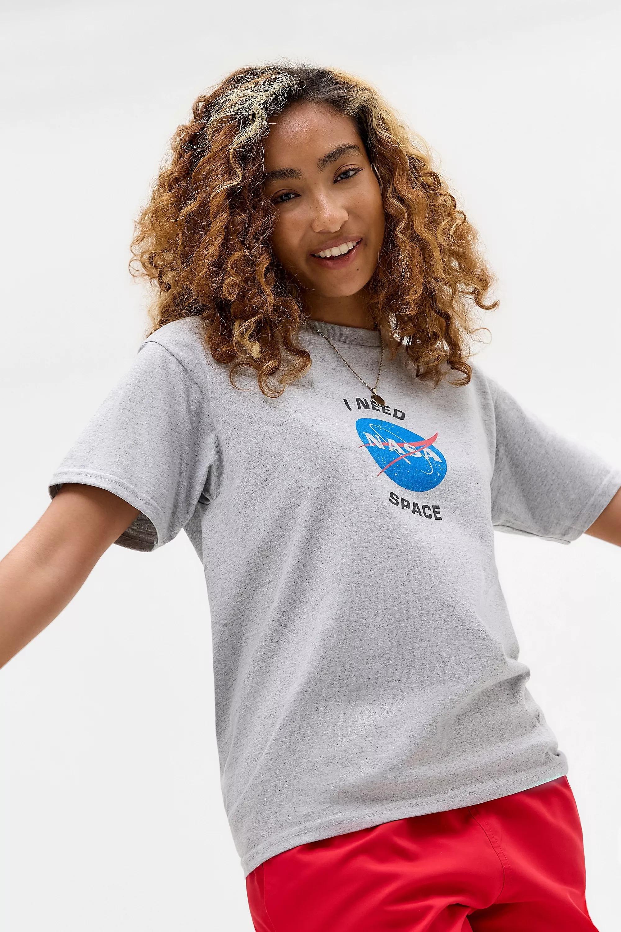 UO I Need Space NASA Relaxed T-Shirt, , large image number 2