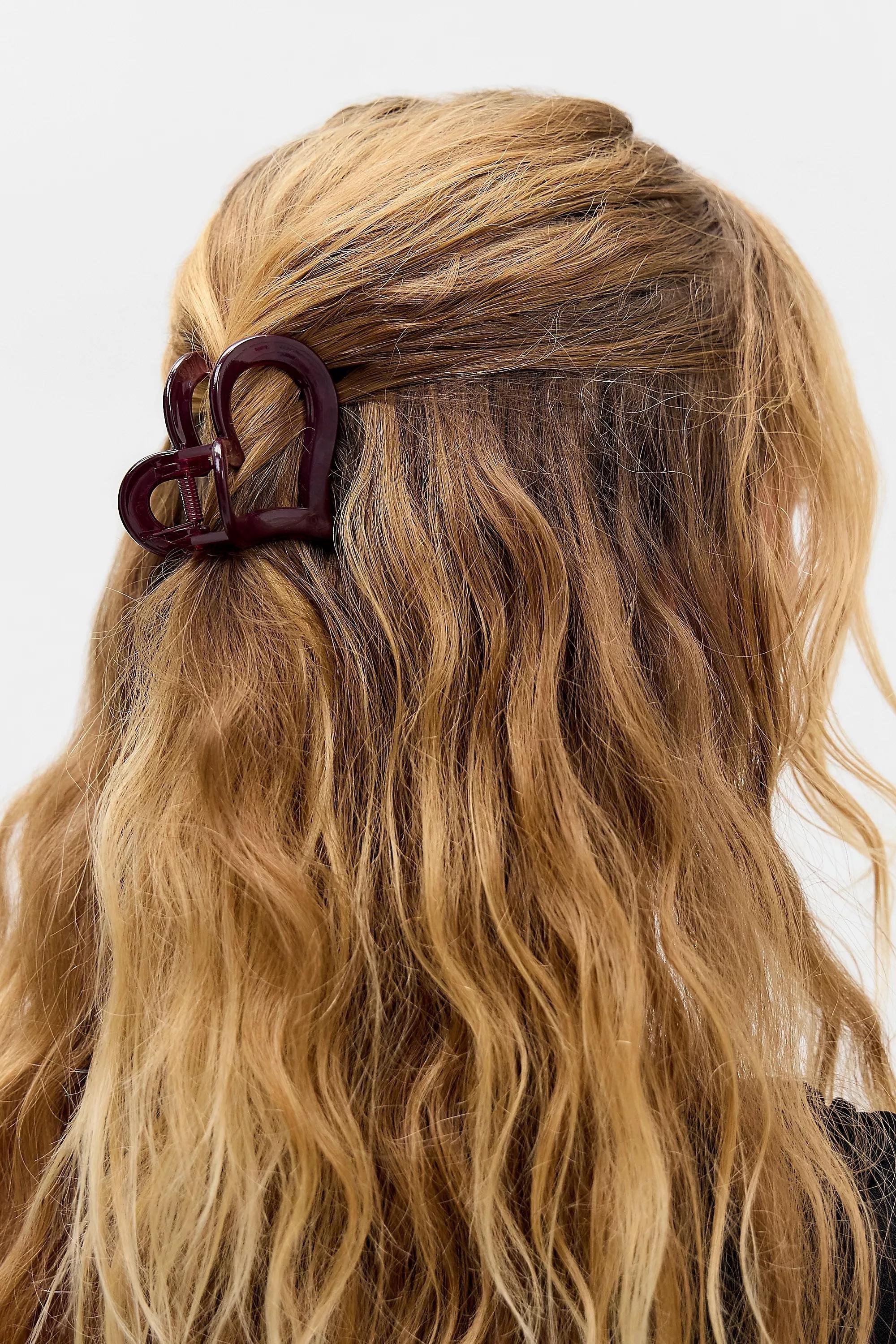 Red Uo Heart Claw Clip, RED, large image number 0