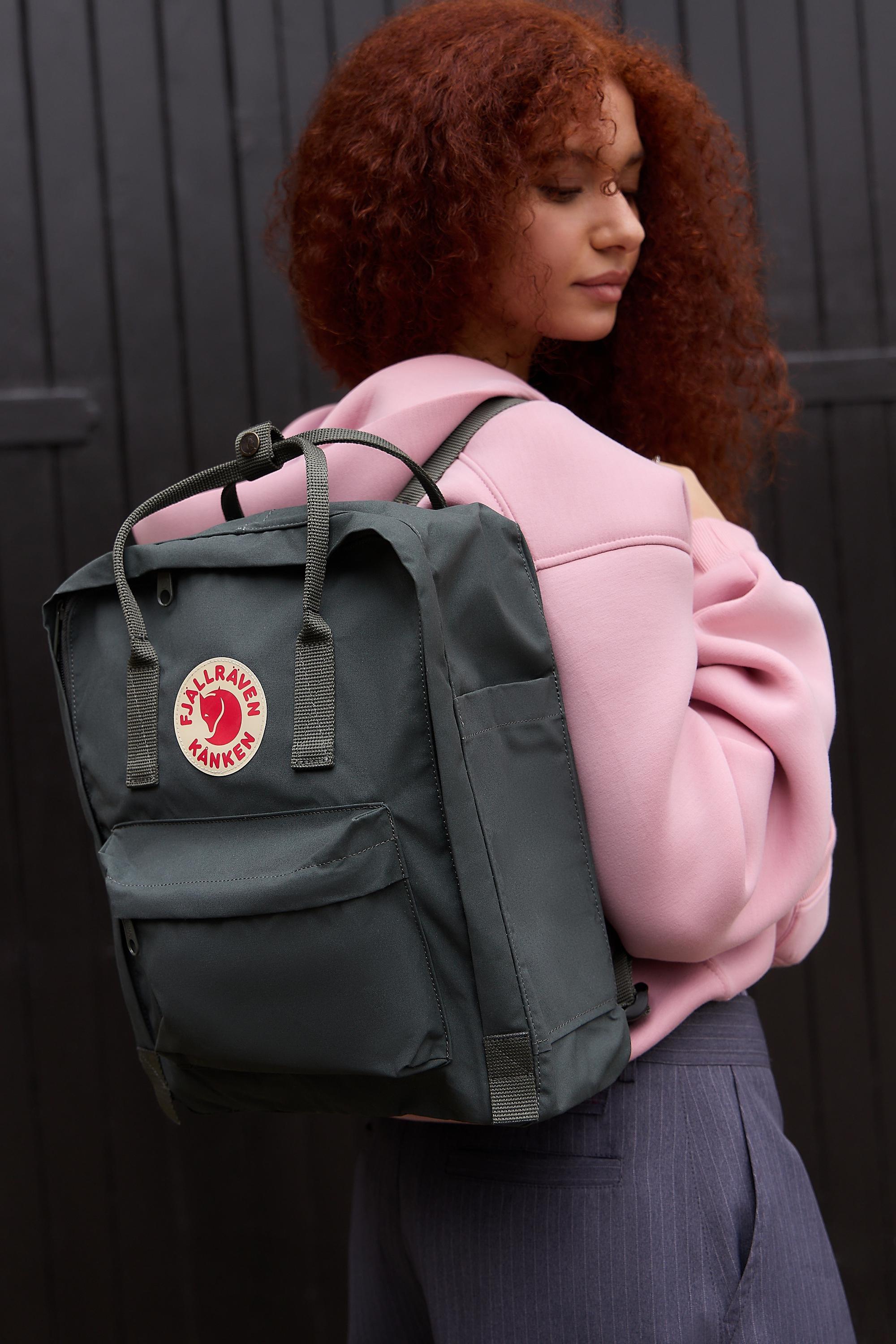 Green Fjallraven Kanken Backpack, GRN, medium