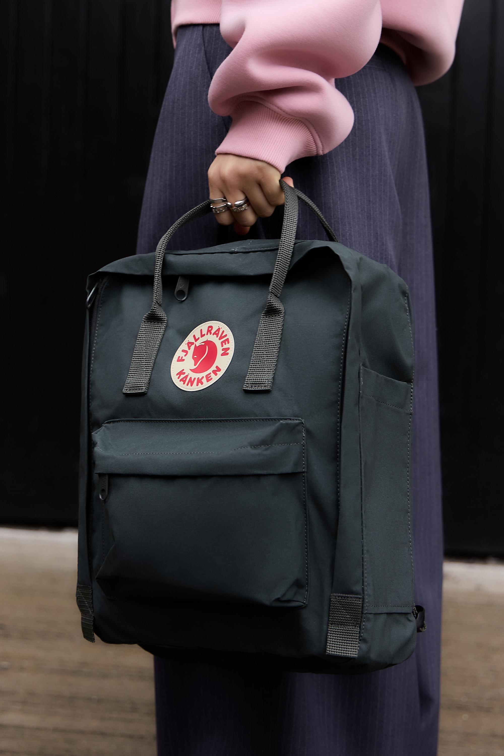 Green Fjallraven Kanken Backpack, GRN, medium