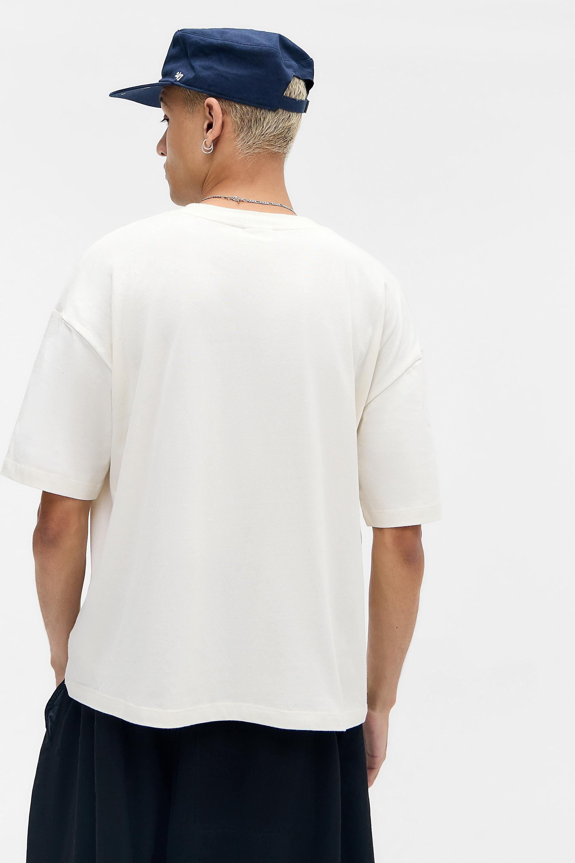WHITE Umbro UO Exclusive Off White Vintage T-Shirt, WHT, large image number 3