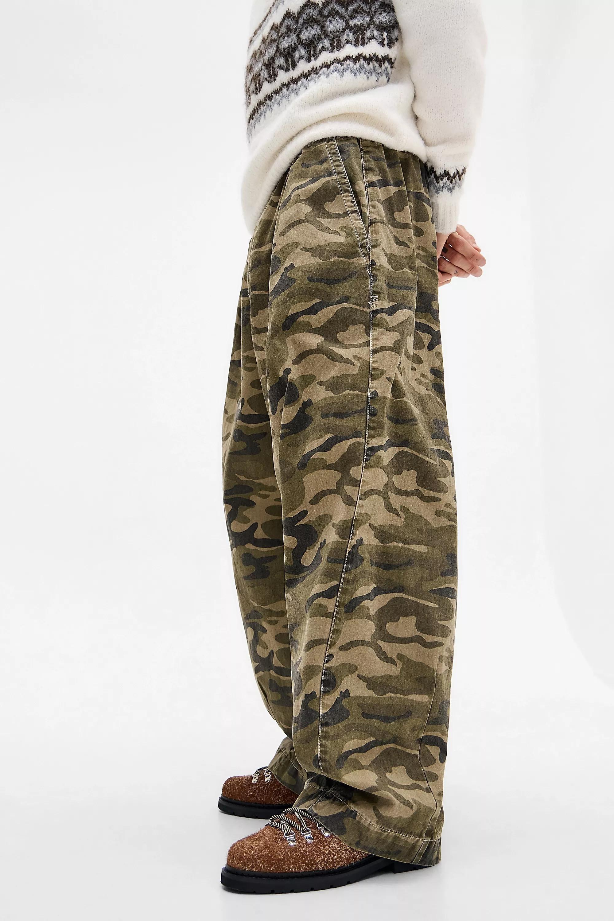 Multicolour Bdg Bobbi Camo Cocoon Trousers, ASSORT, large image number 3