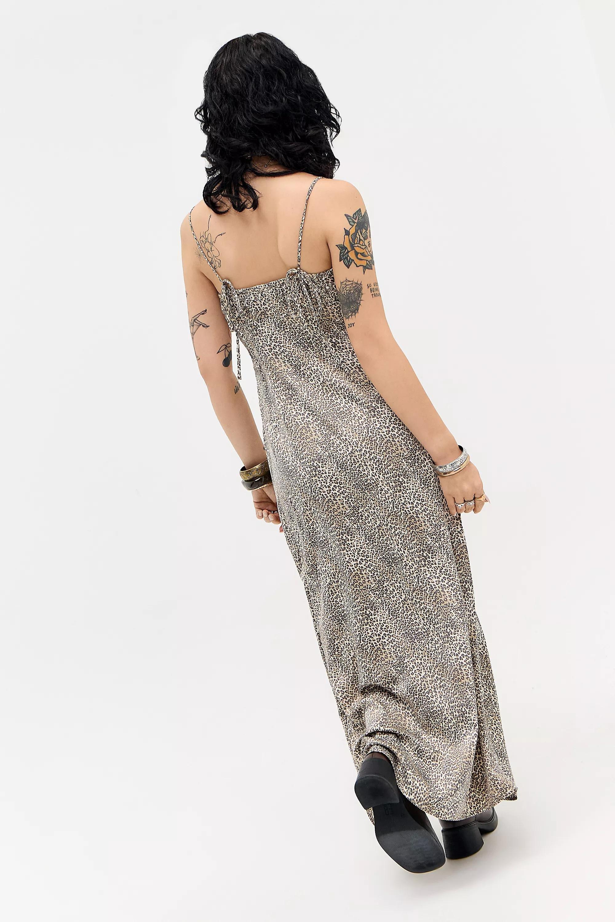 Brown Kimchi Blue With A Kiss Midi Dress, BRN, large image number 3