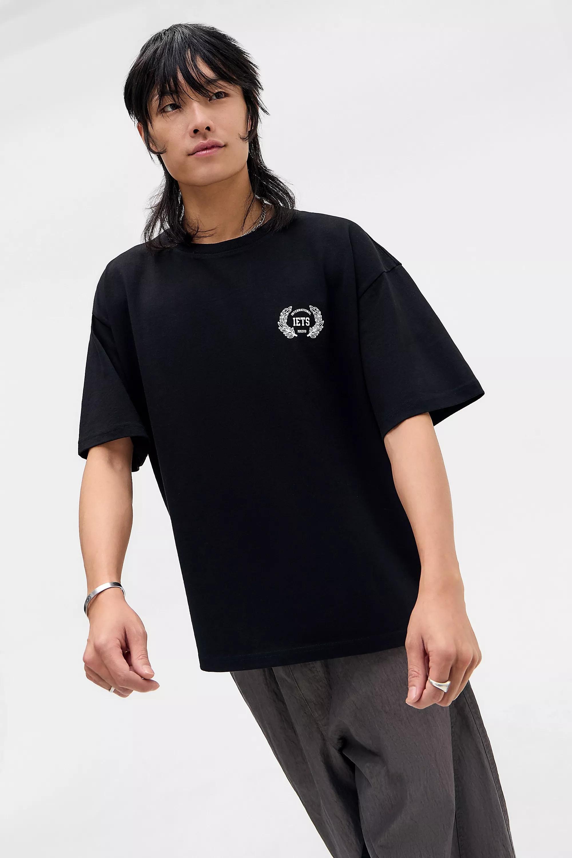 Black iets frans... Wreath T-Shirt, BLK, medium
