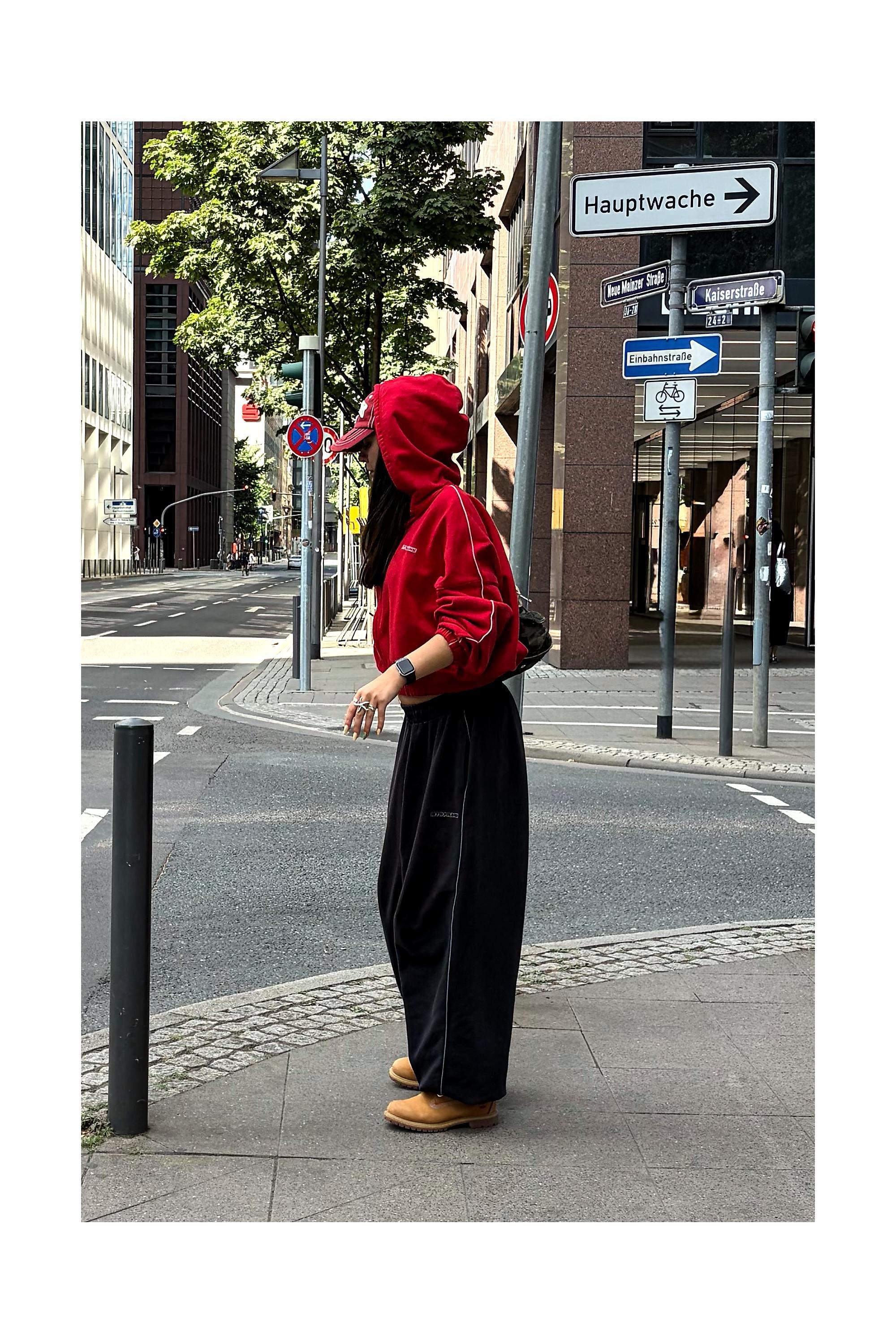 Red iets frans... Zip-Through Bubble Hem Hoodie, RED, large image number 4