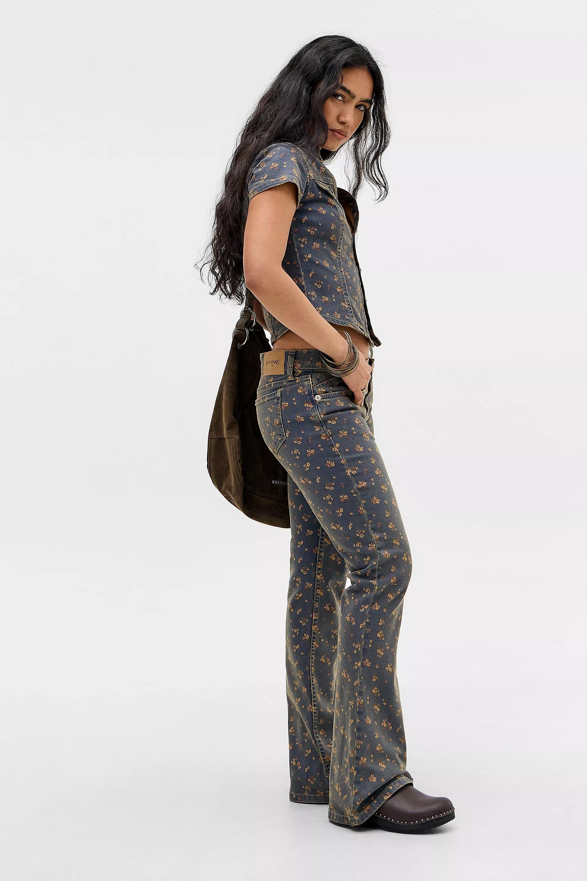 Blue Bdg Brooke Low-Rise Bootcut Flare Jeans, VINTAGE DENIM MEDIUM, large image number 2
