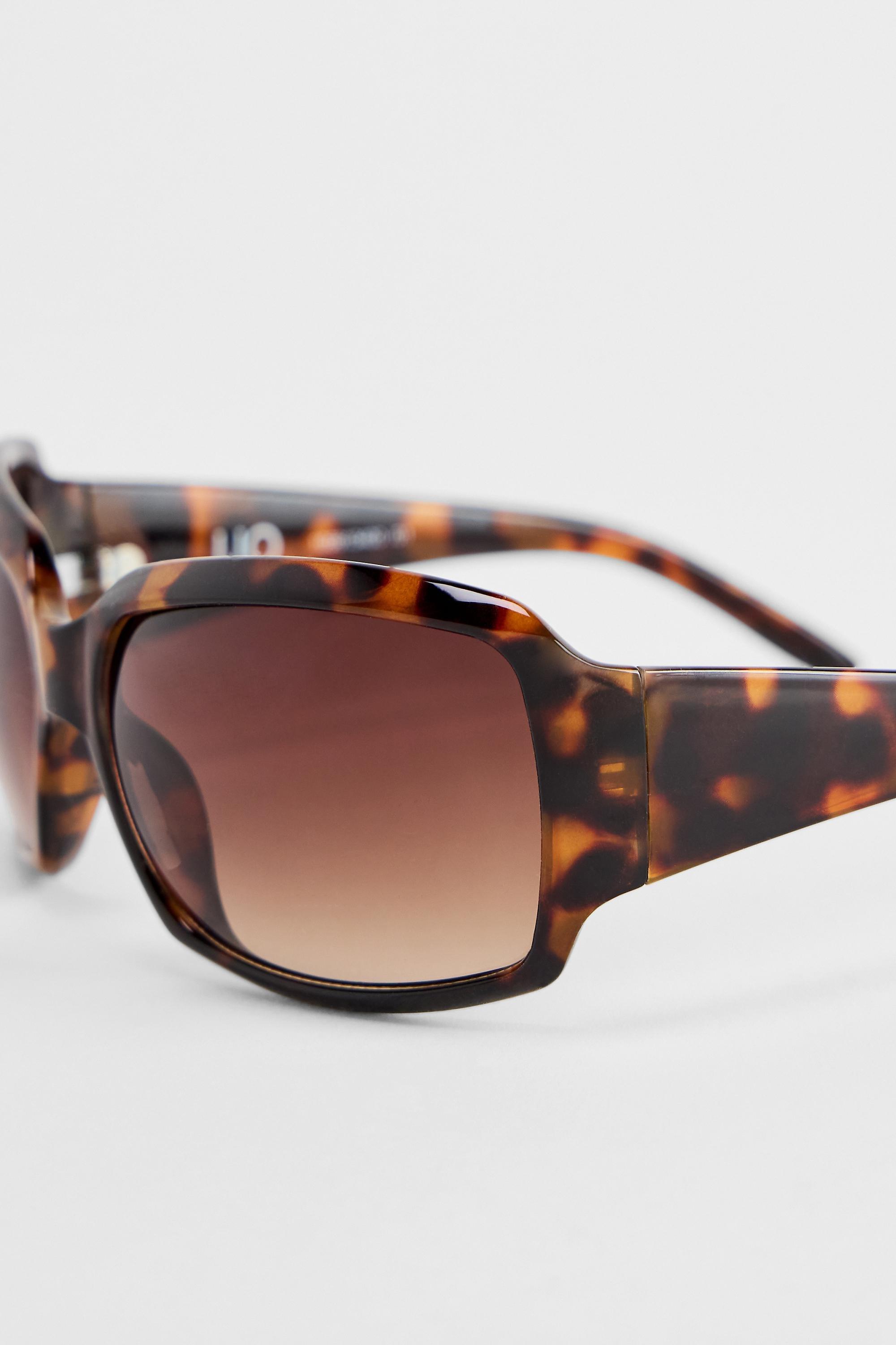 Brown Uo Vienna Oversized Wrap Sunglasses, BRN, large image number 3