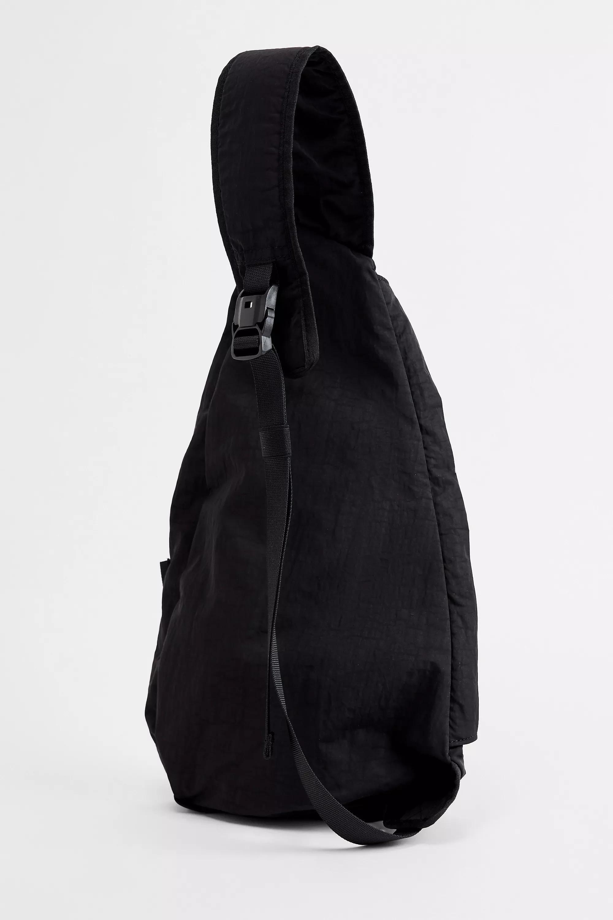Black iets frans... Black One Strap Backpack, BLK, large image number 3