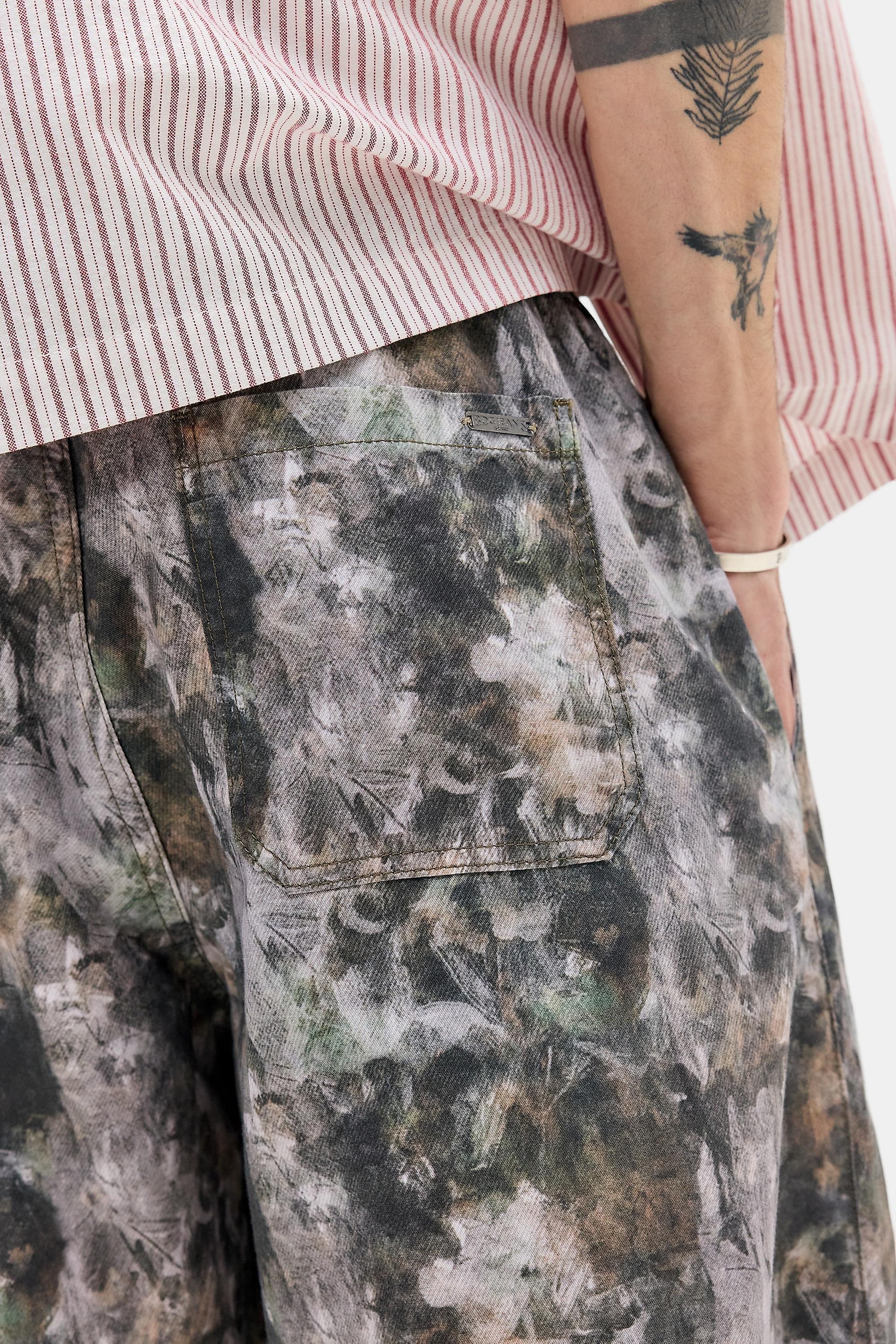 Multicolour Bdg Bobbi Watercolour Camo Baggy Cocoon Trousers, ASSORT, large image number 2