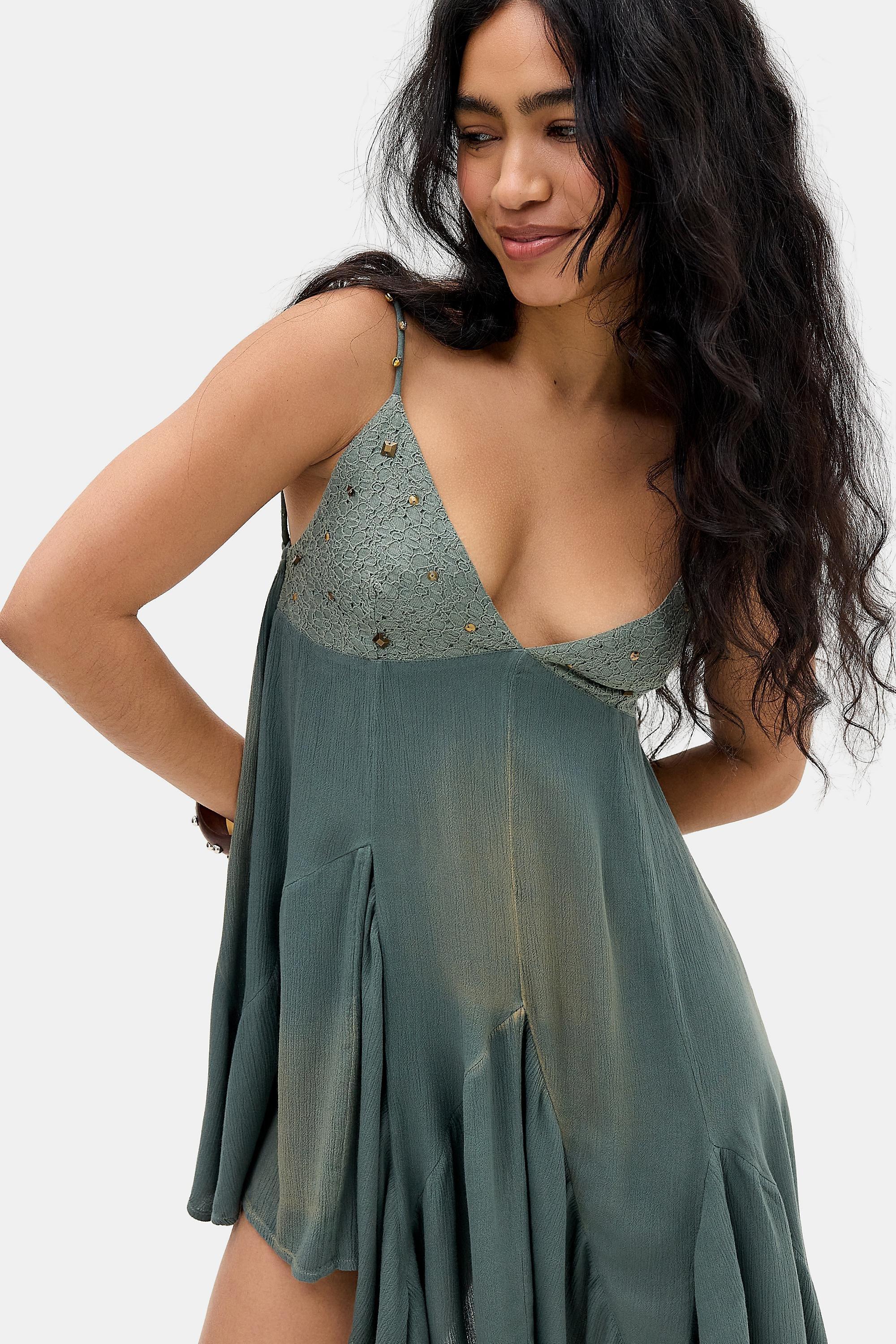 GREEN Kimchi Blue Belle Asymmetric Midi Dress, GRN, medium