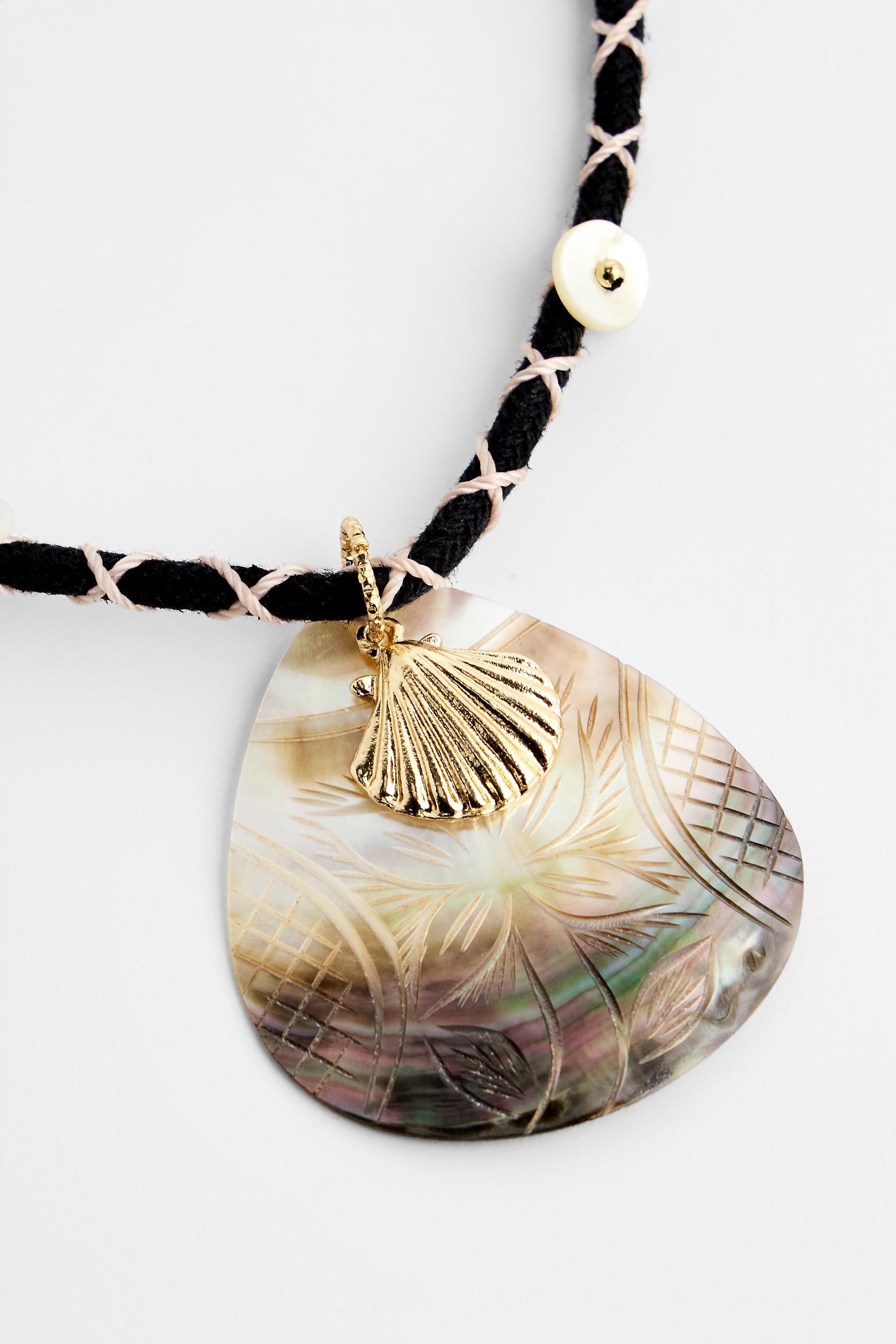 Gold Silence + Noise Etched Shell Charm Rope Necklace, GOLD, medium