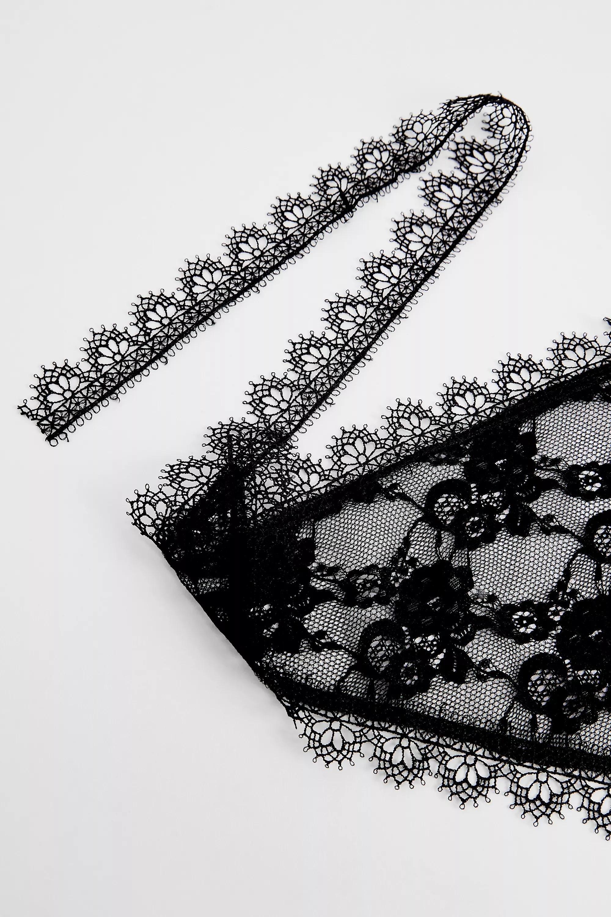 BLACK UO Lace Triangle Scarf, BLK, large image number 3
