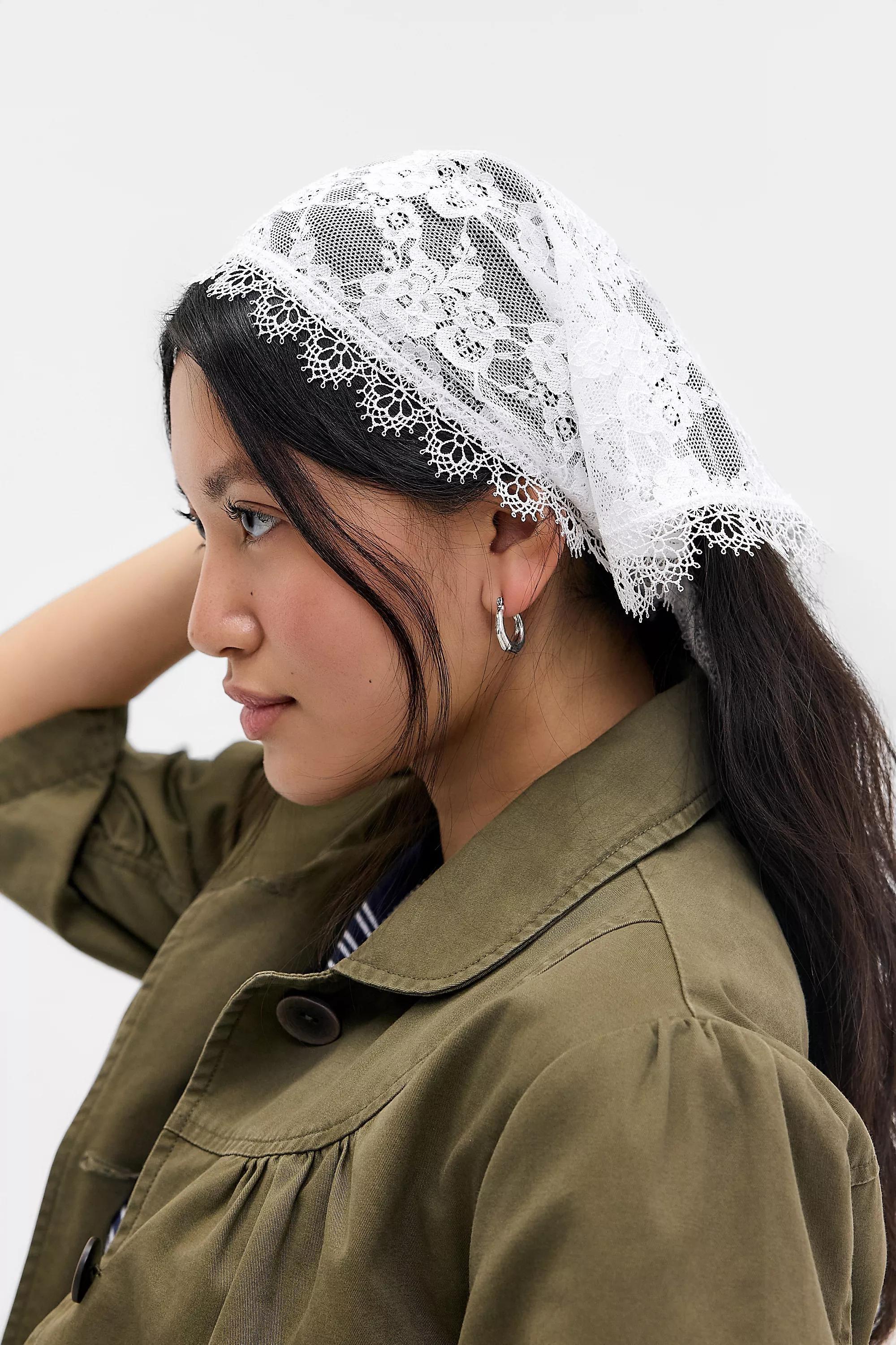 WHITE UO Lace Triangle Scarf, WHT, large image number 1