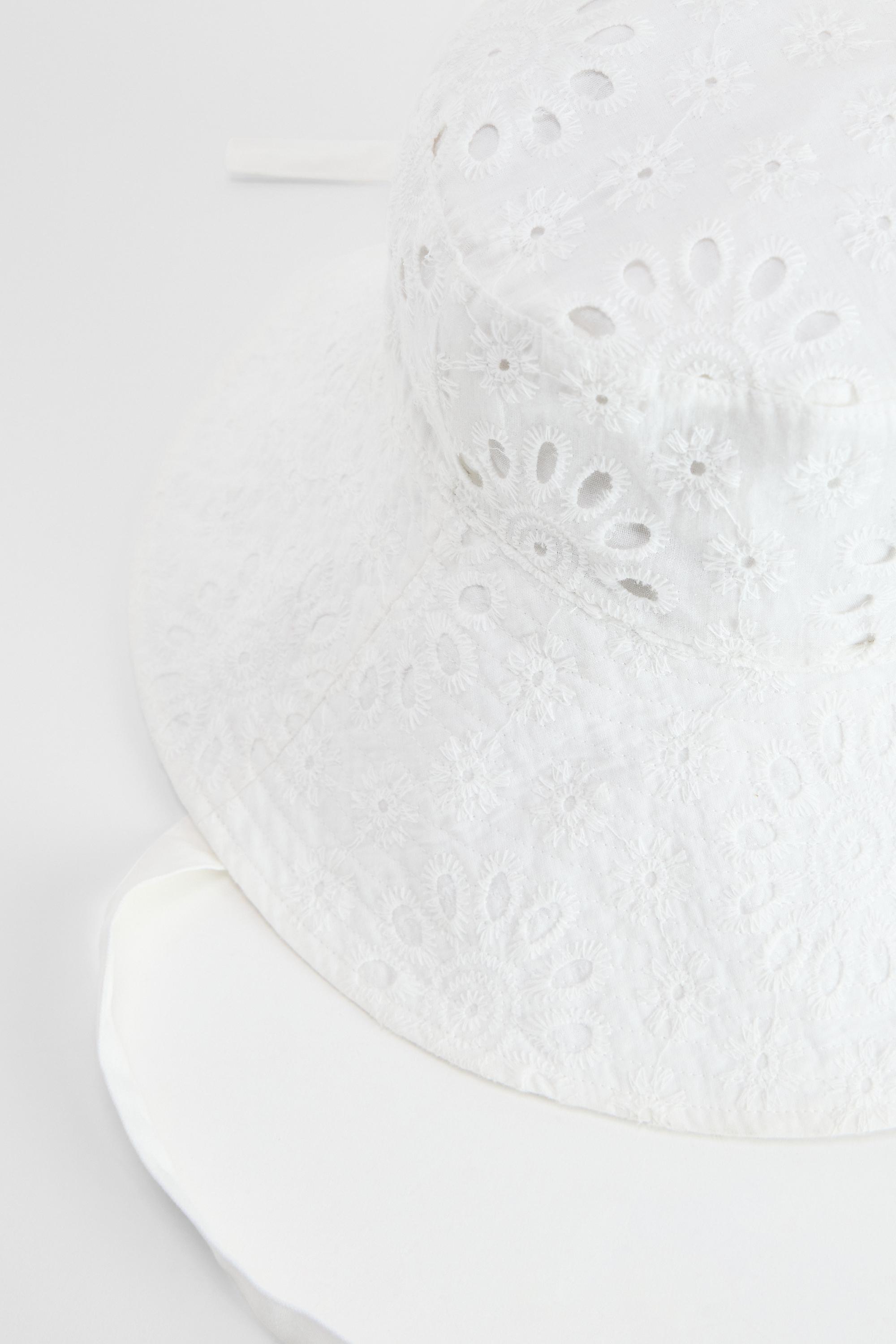 CREAM UO Broderie Sun Hat, CREME, medium