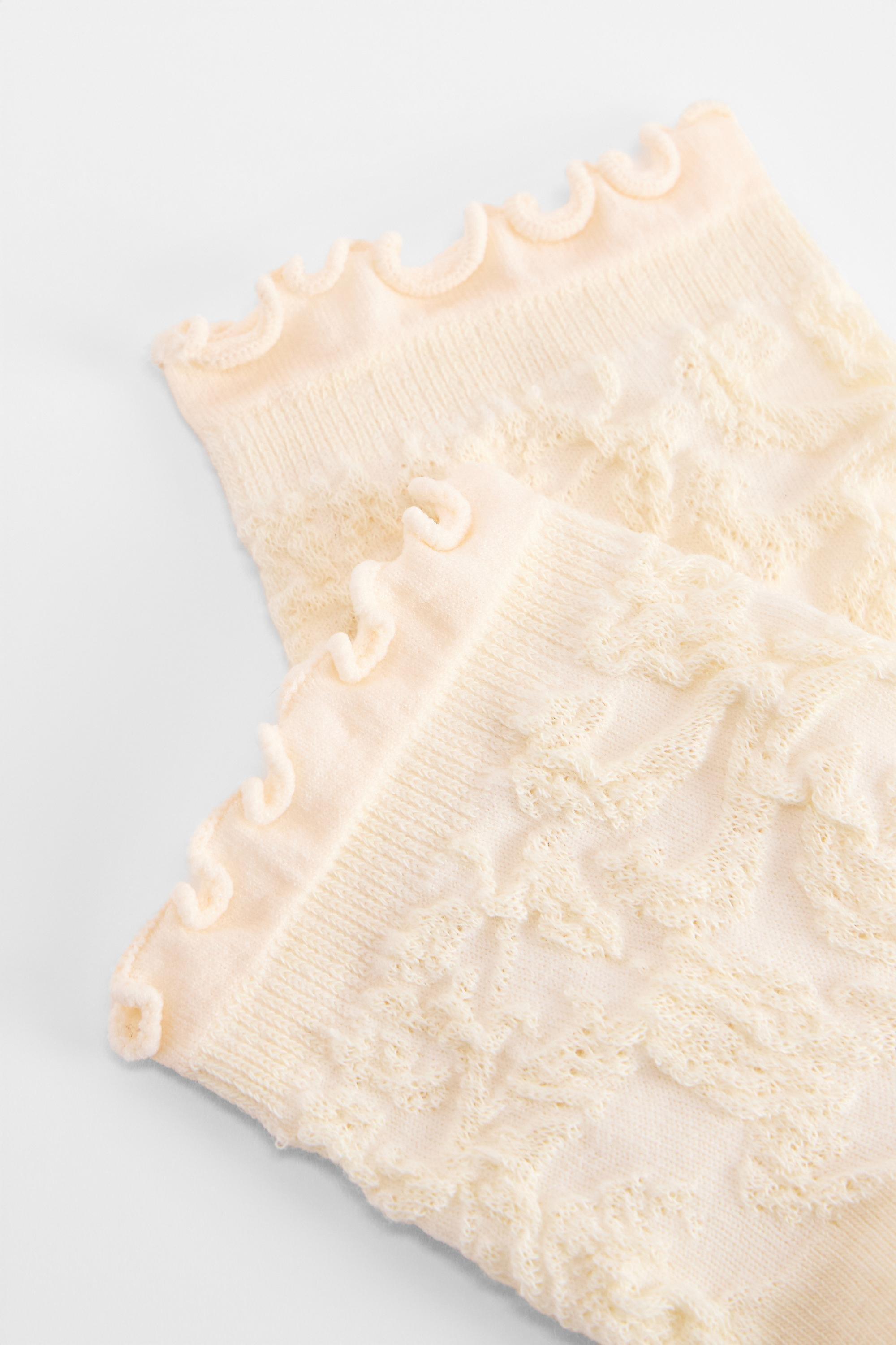 IVORY, IVRY, medium