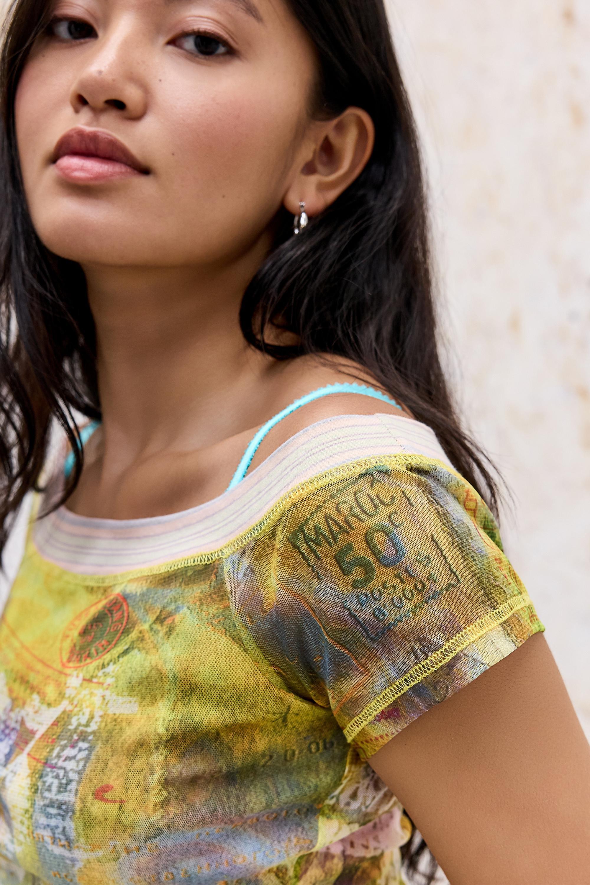 YELLOW UO Vick Archive Stamp Off Shoulder T-Shirt, YEL, large image number 3
