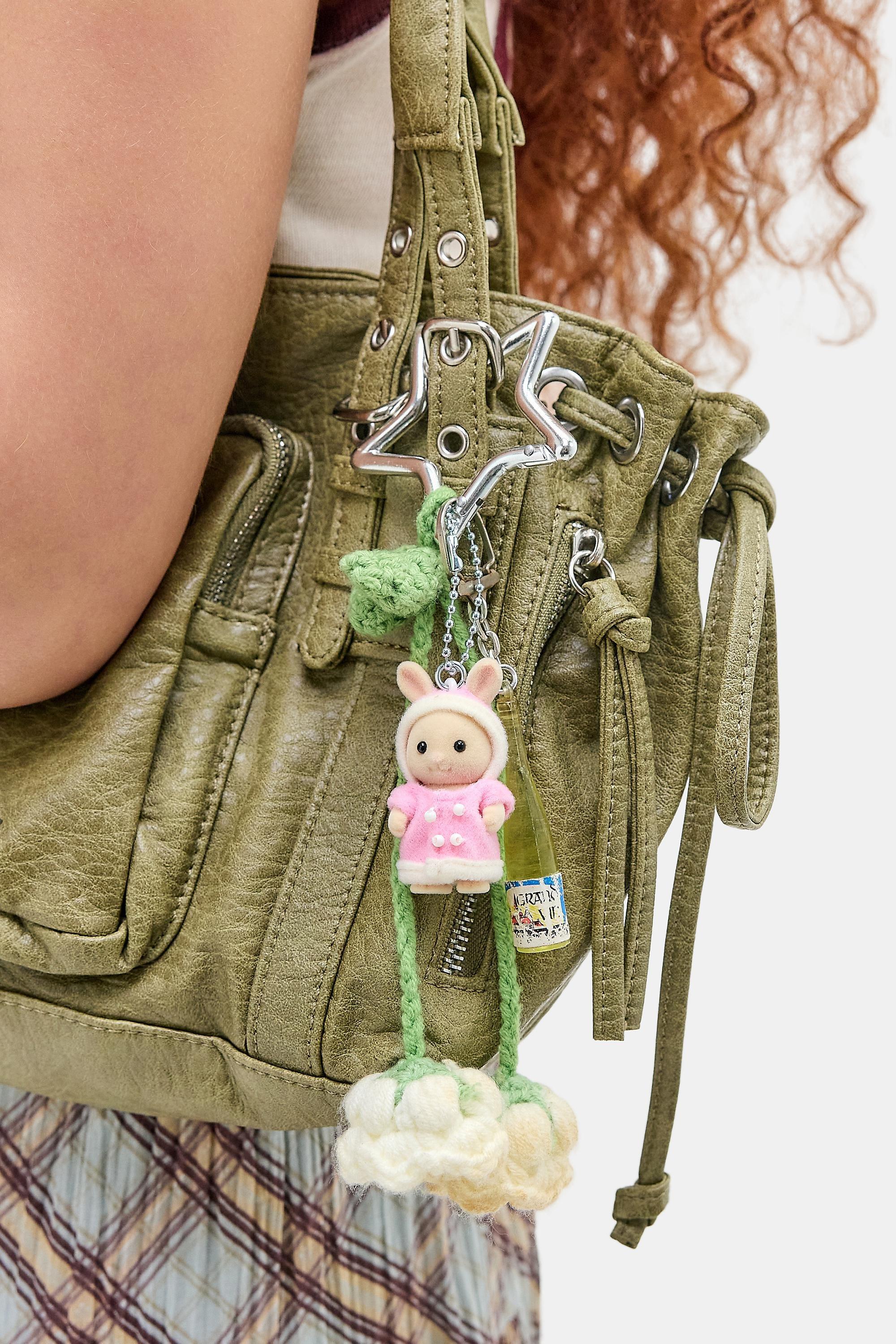 ASSORT Sylvanian Families Fluffy Parka Milk Rabbit Baby Keyring, ASSORT, medium