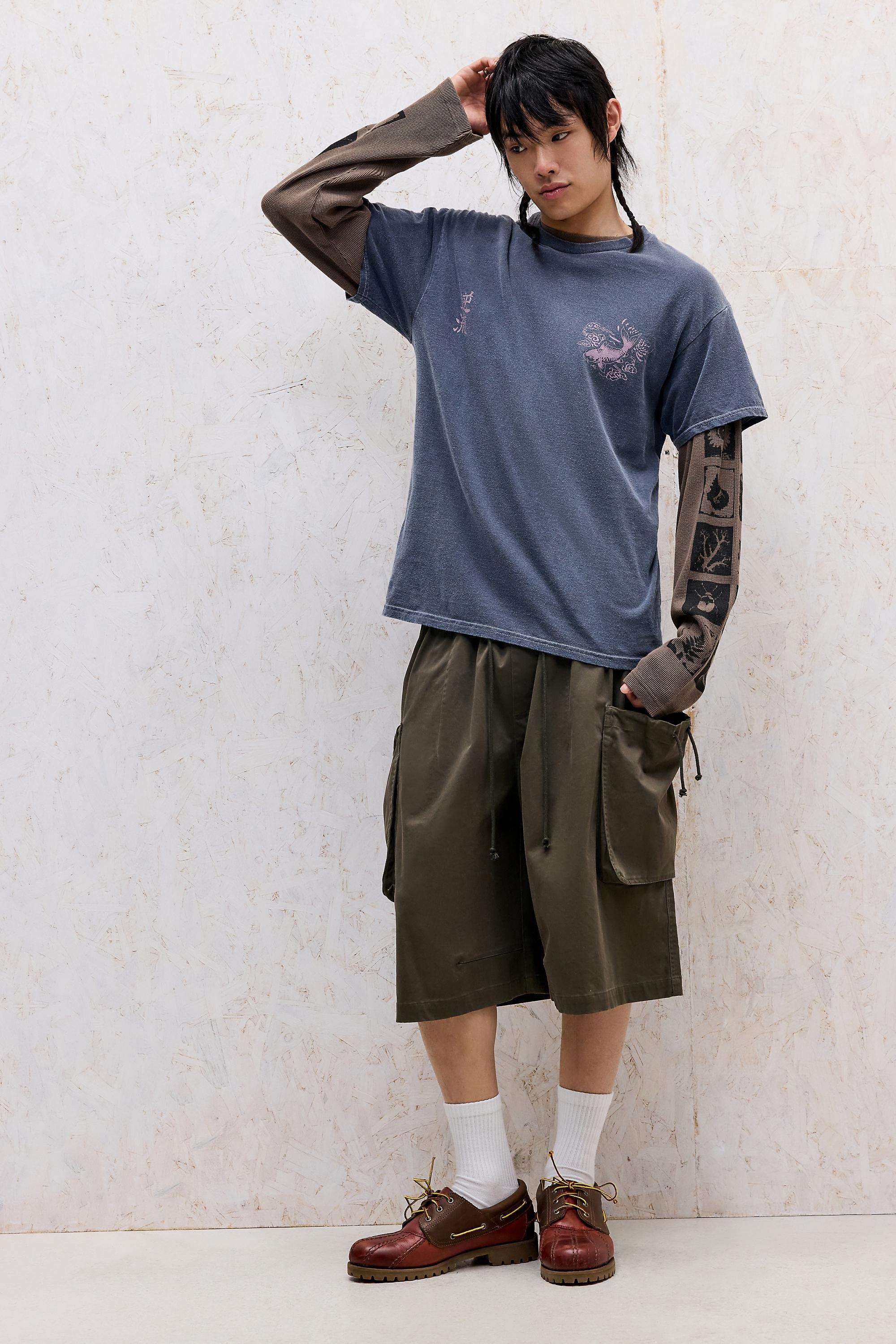 NAVY UO Koi Motif Graphic Tee, NAVY, medium