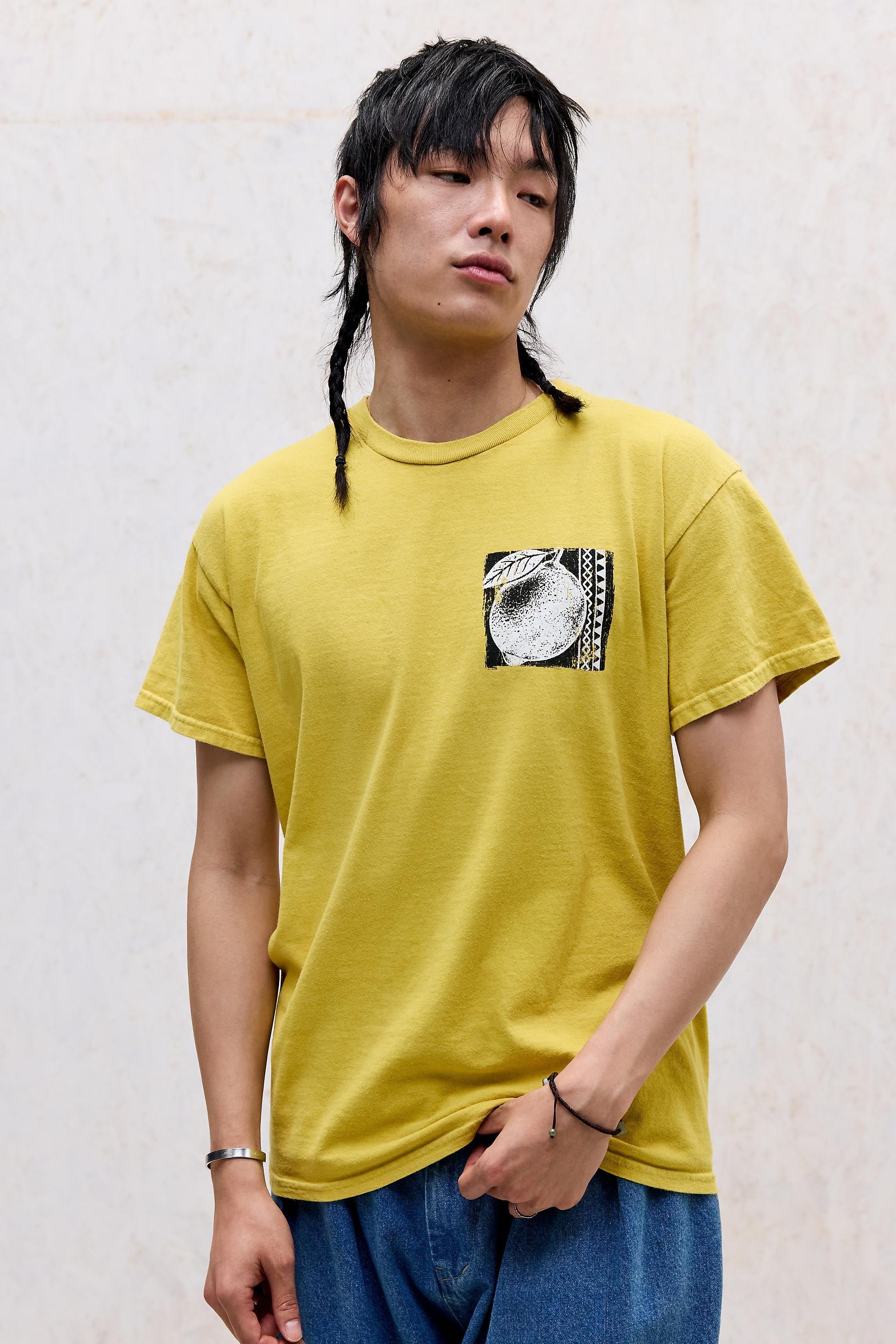 YELLOW UO Yellow Sour Lemon Graphic Tee, YEL, medium
