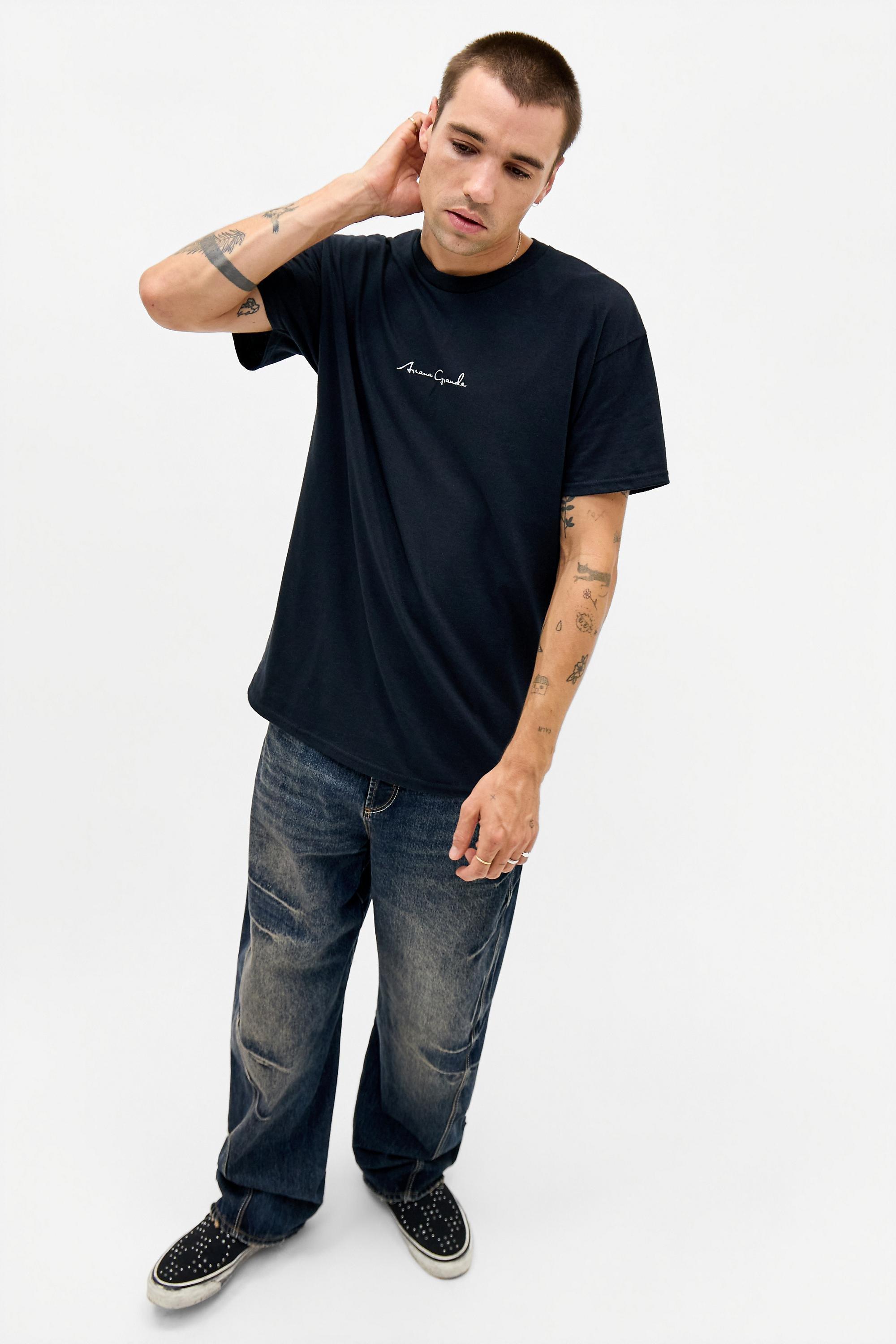 UO Ariana Grande T-Shirt, Black, BLK, medium