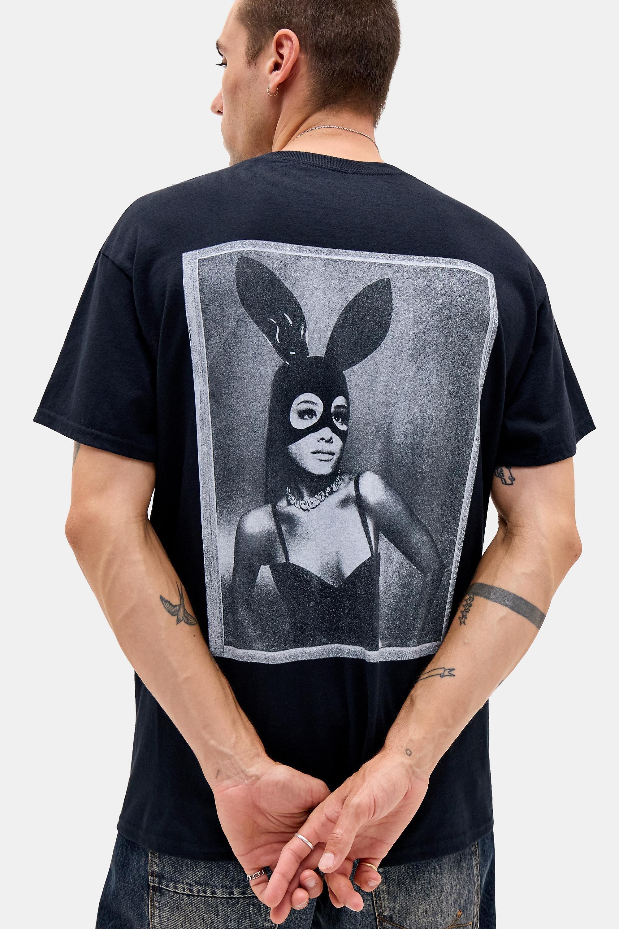 UO Ariana Grande T-Shirt, Black, BLK, medium