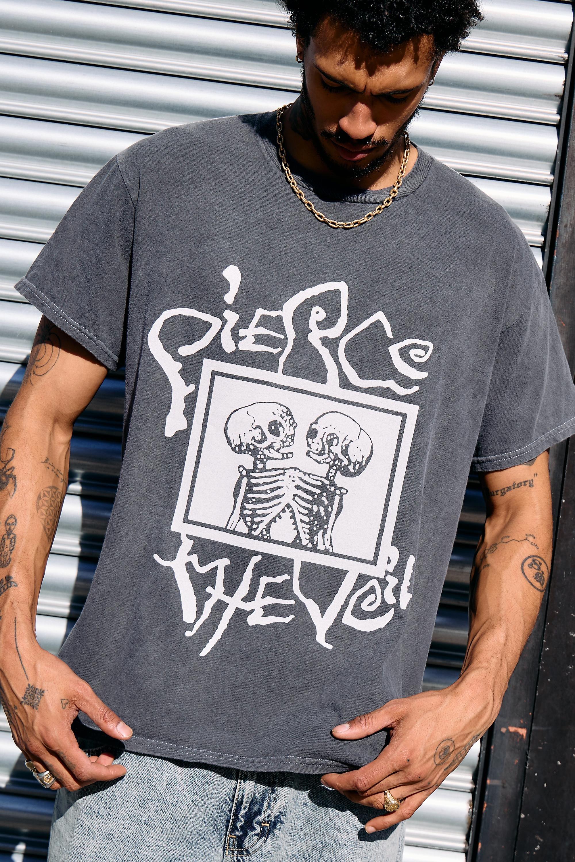Urban Outfitters Uo Pierce The Veil Bandt-Shirt, Grey | Azadea UAE