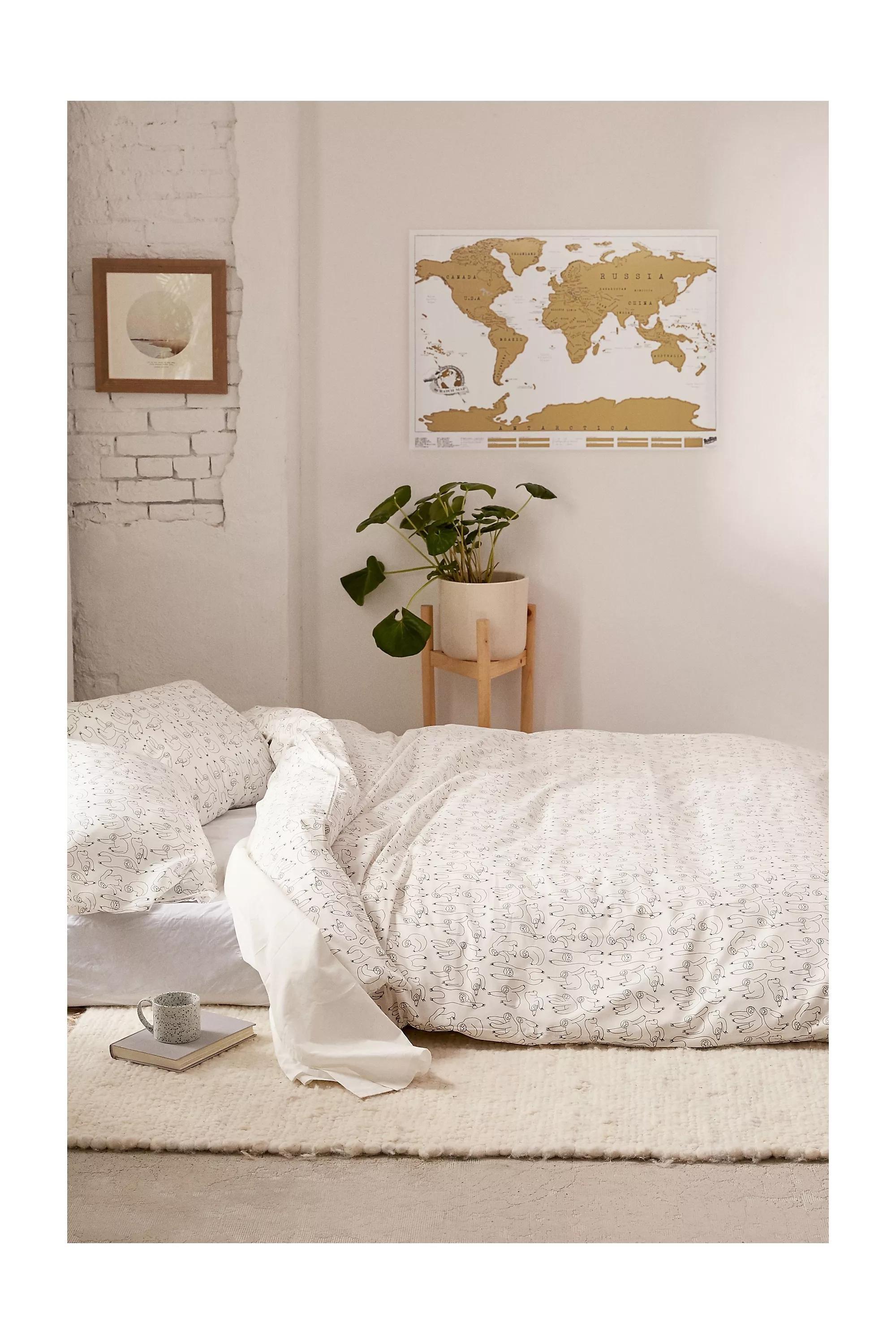 White Standard World Scratch Map, , large image number 0