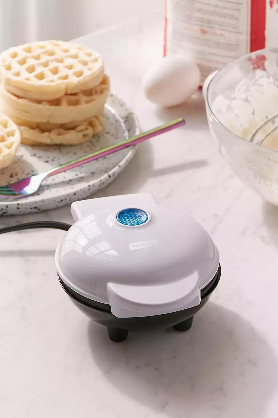 White Mini Waffle Maker, , large image number 0