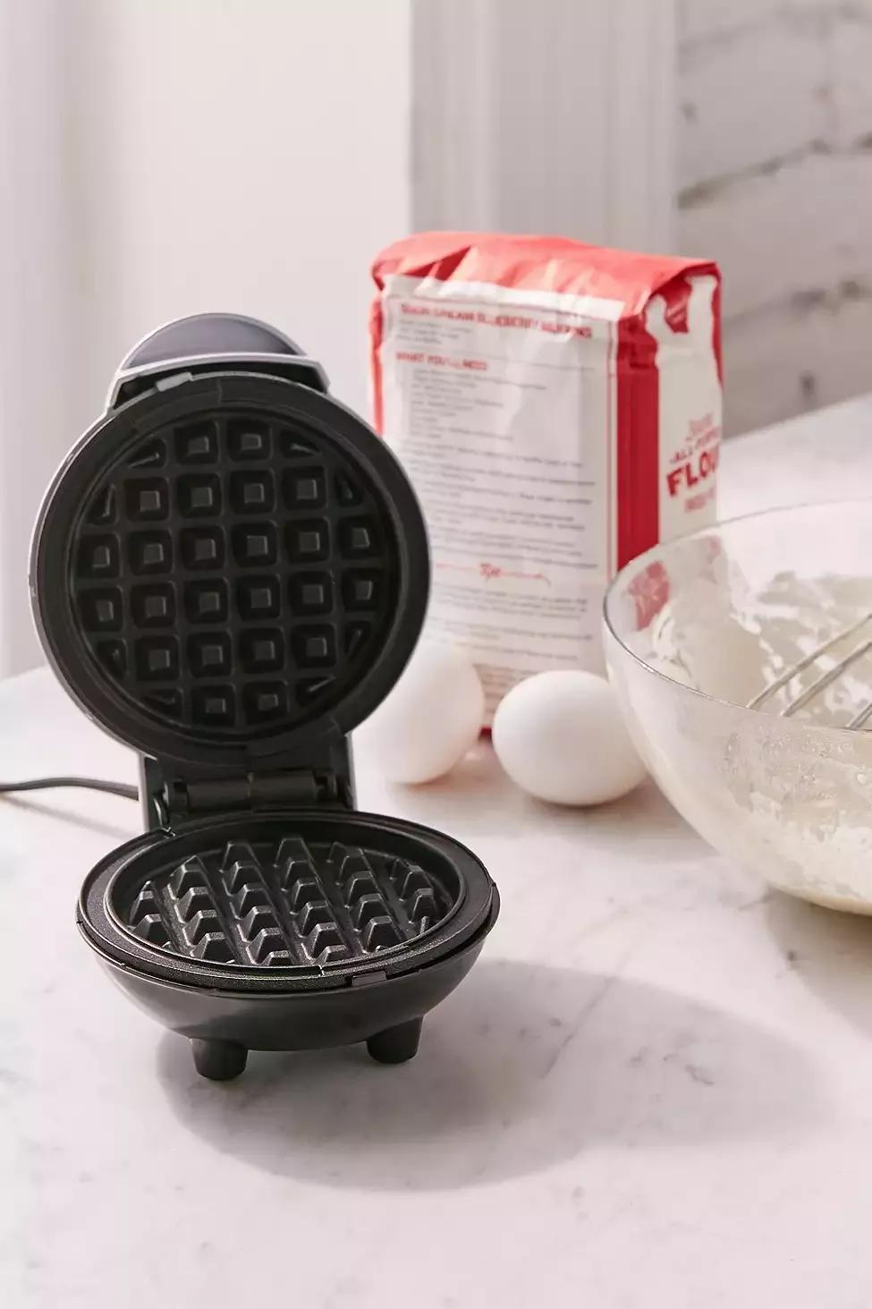 White Mini Waffle Maker, , large image number 1